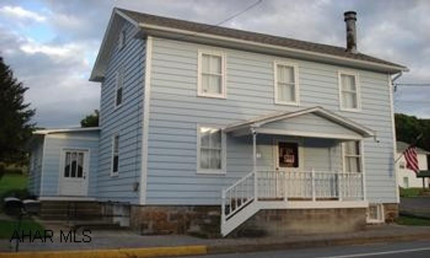 Maintained 2-story home w/ eat-in kitchen, spacious living room w/ fireplace, 1st floor den/office and a bonus area on 2nd floor. New well pump recently installed. Maintained 2-story home w/ eat-in kitchen, spacious living room w/ fireplace, 1st floor den/office and a bonus area on 2nd floor. New well pump recently installed.