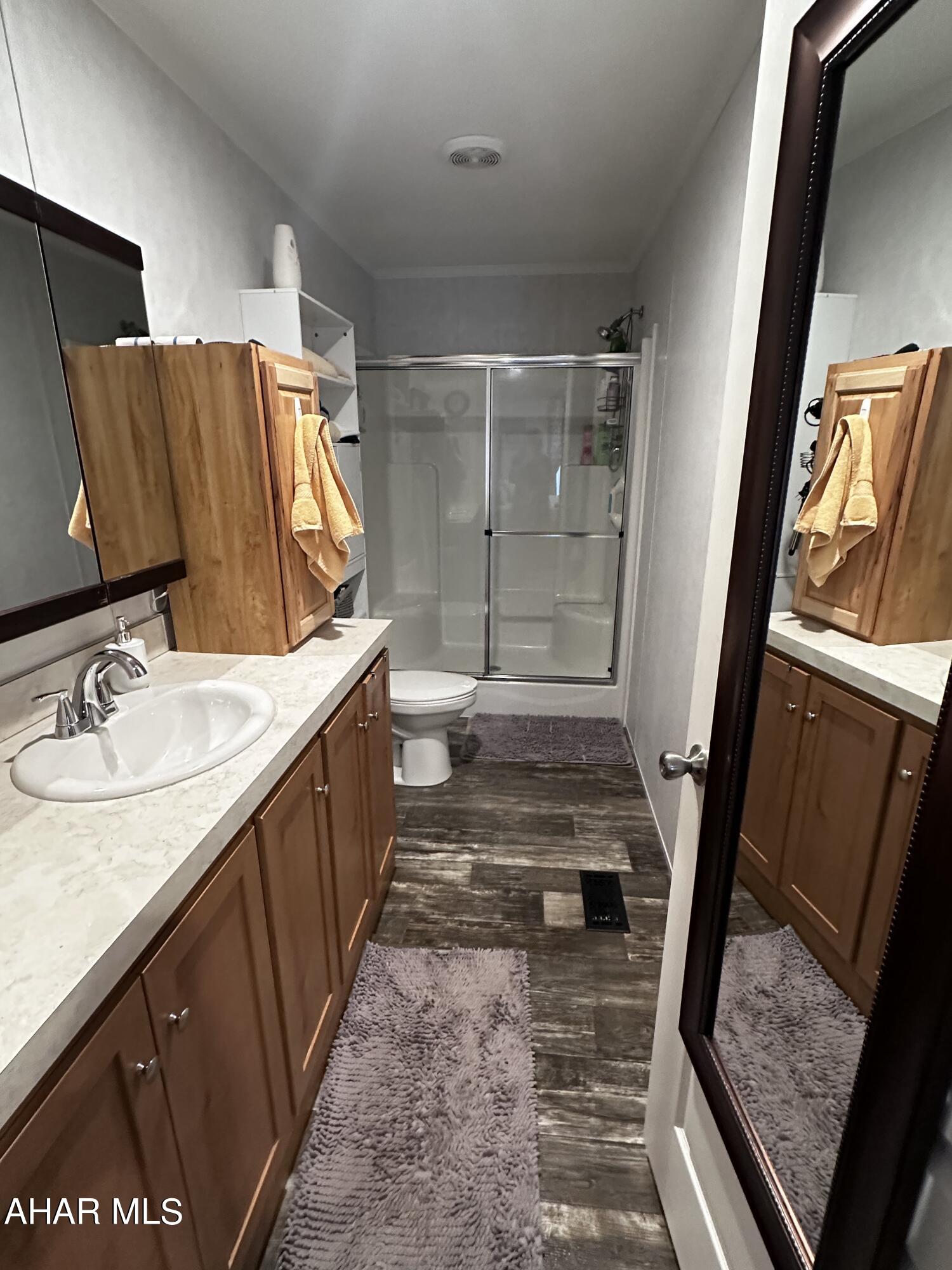 Saxton - Residential