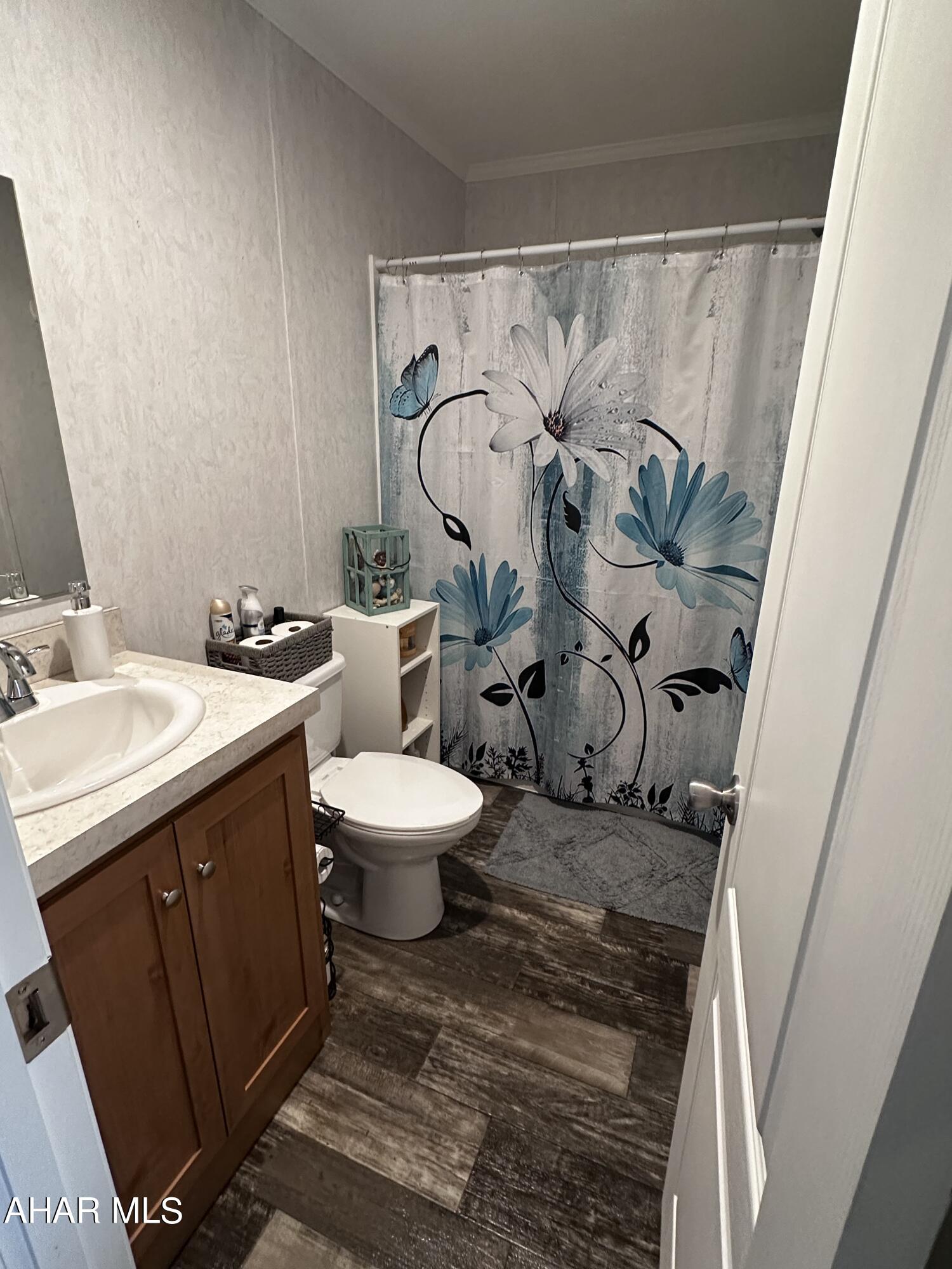 Saxton - Residential