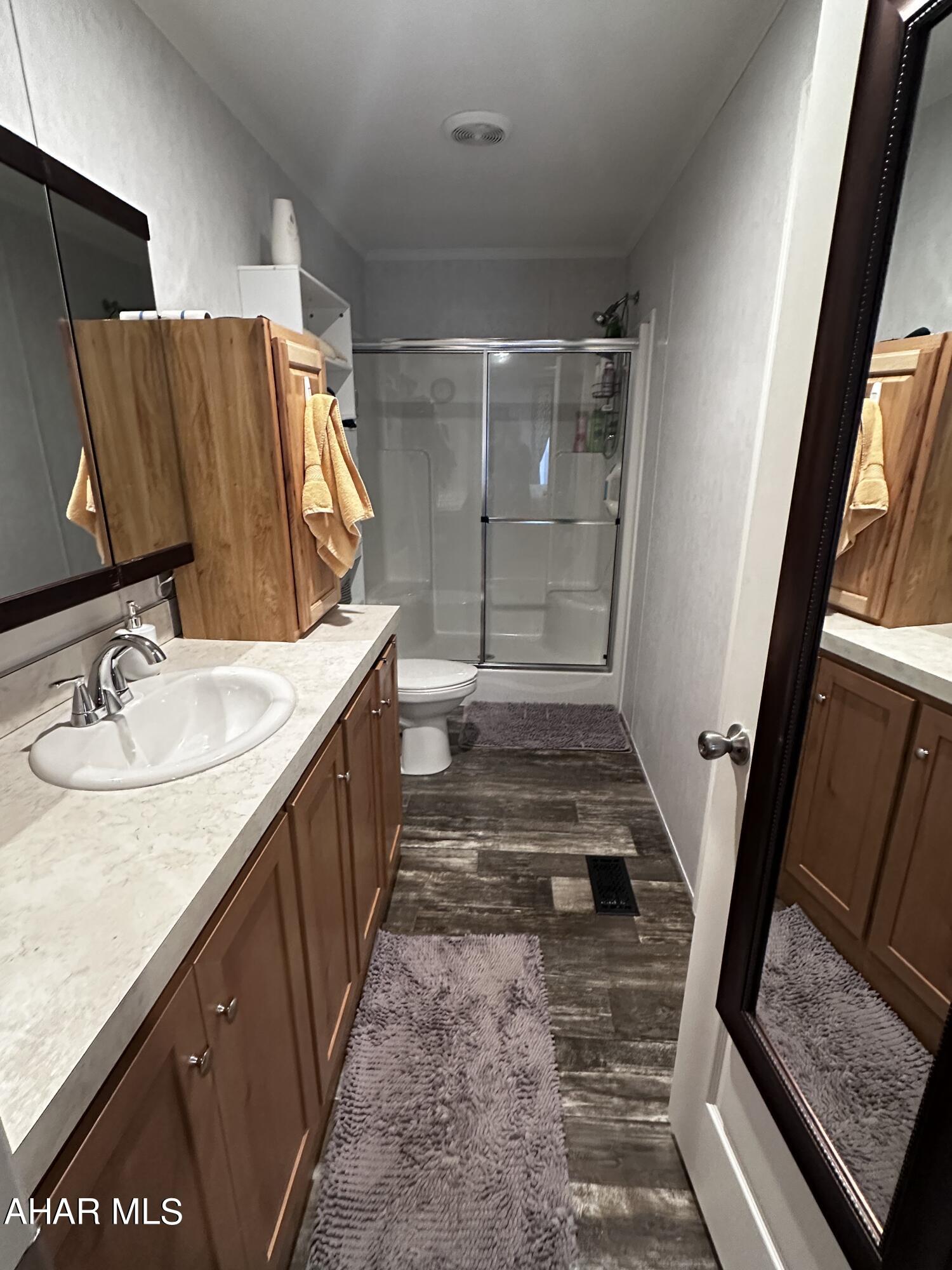 Saxton - Residential