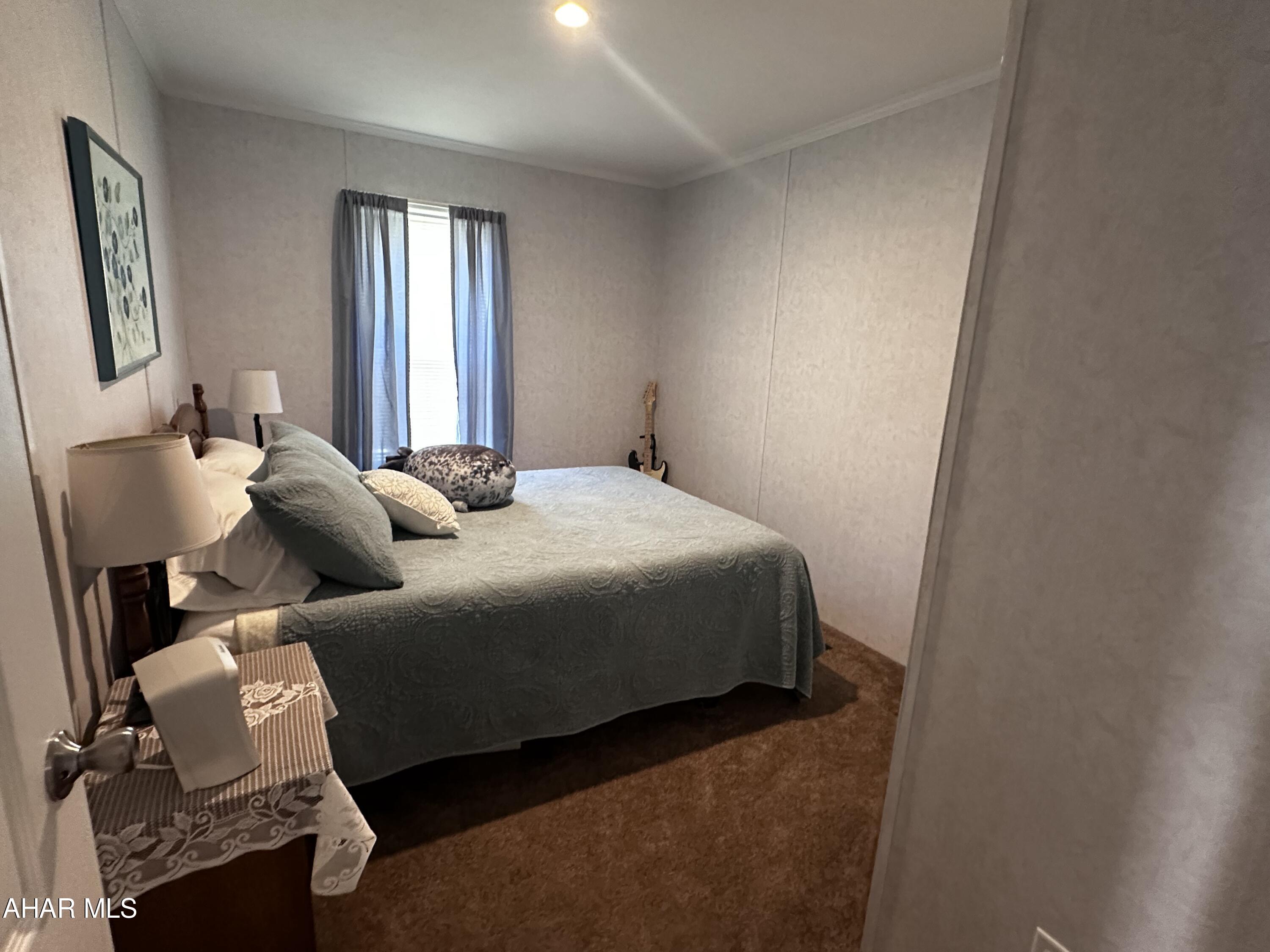 Saxton - Residential