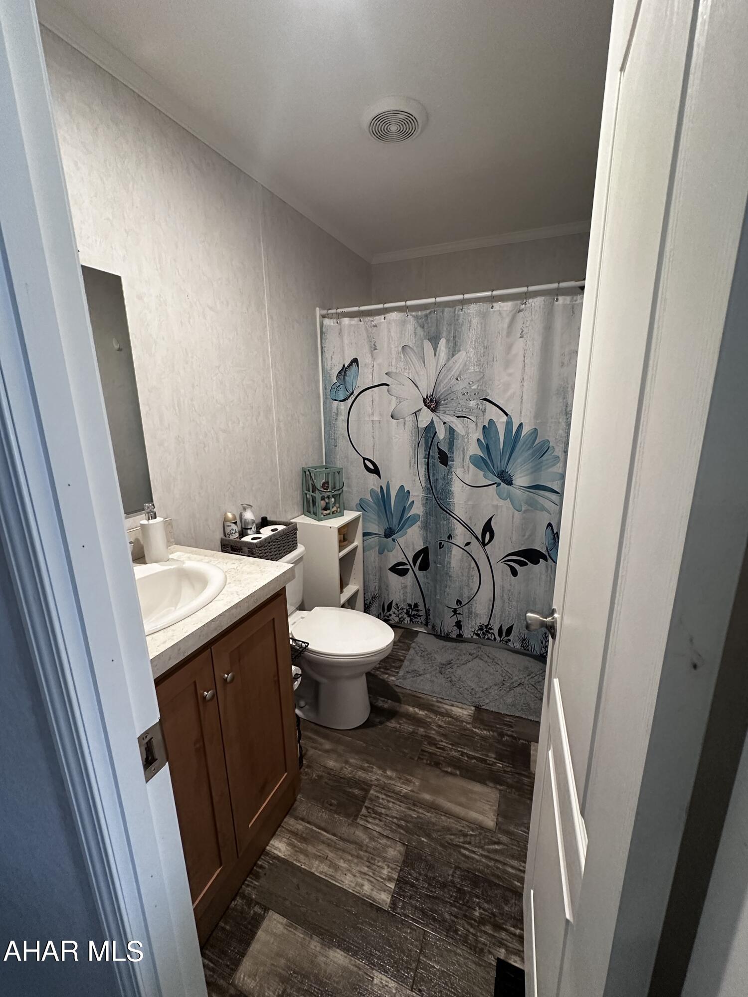 Saxton - Residential