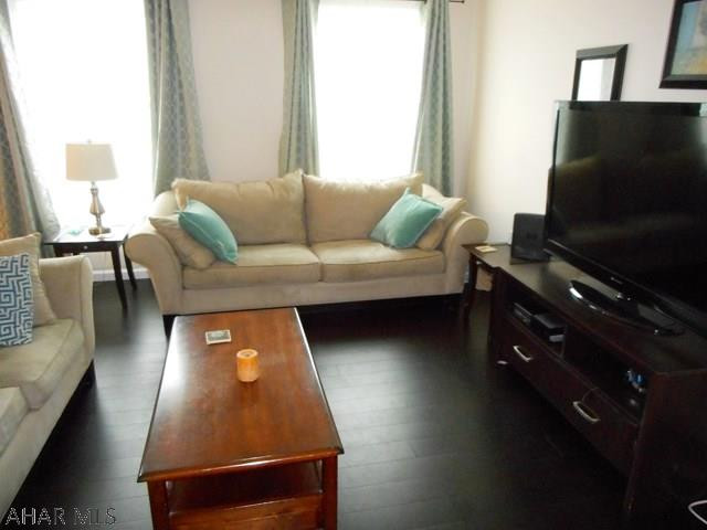 Rolling Hills - Residential