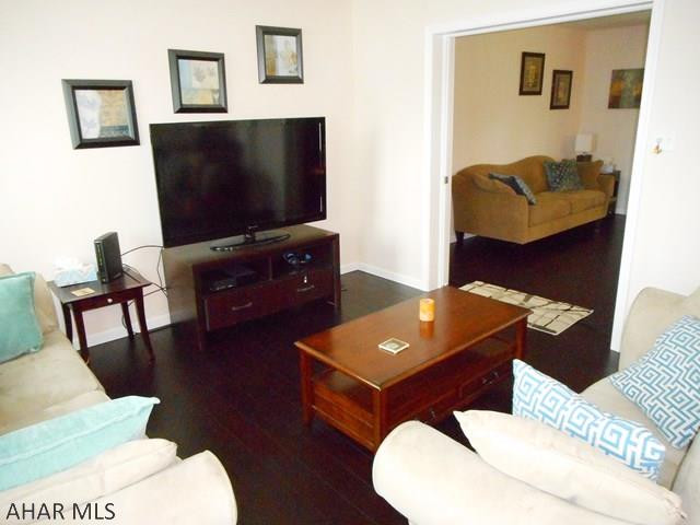 Rolling Hills - Residential