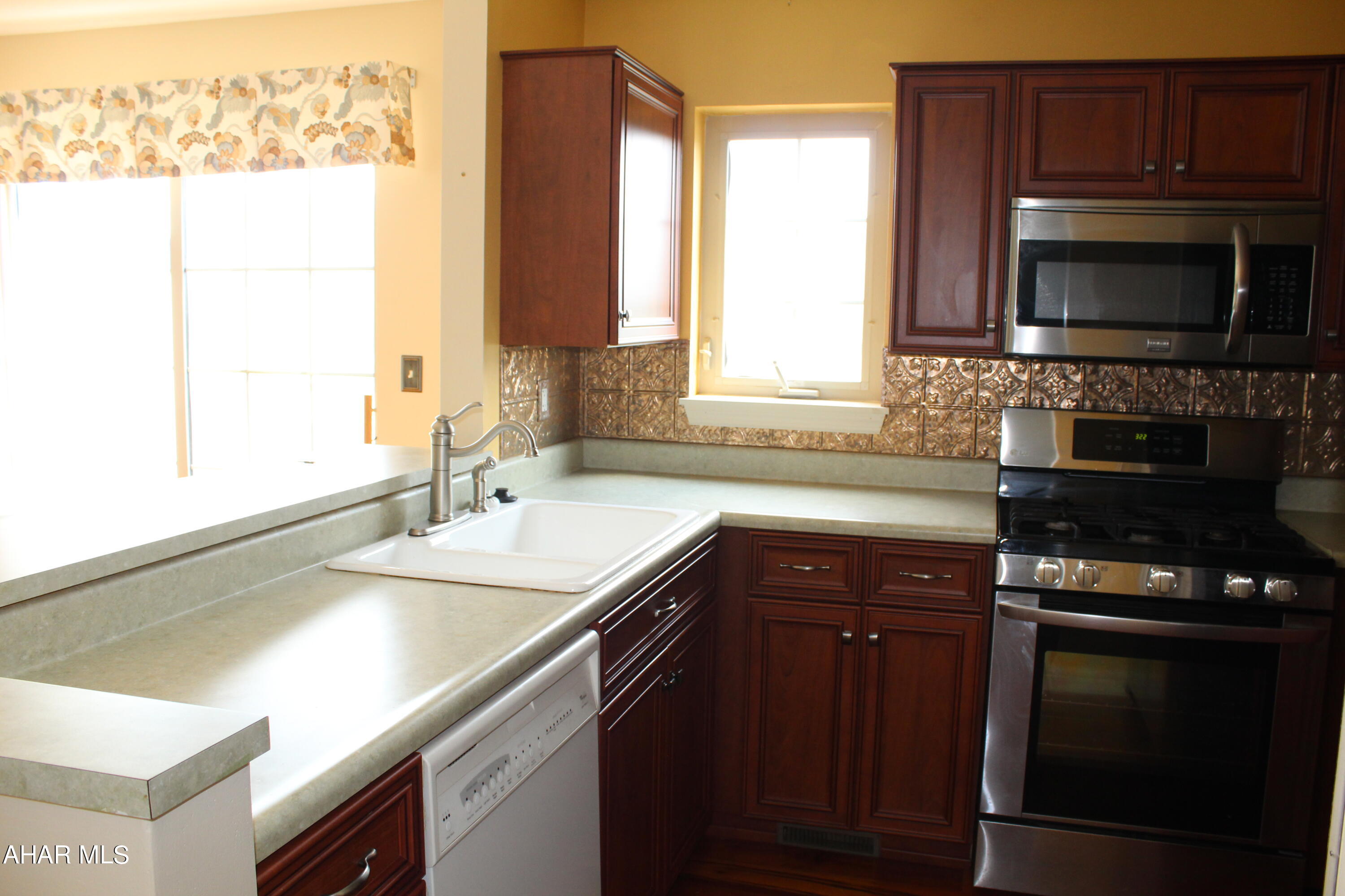 Holiday Hills - Residential