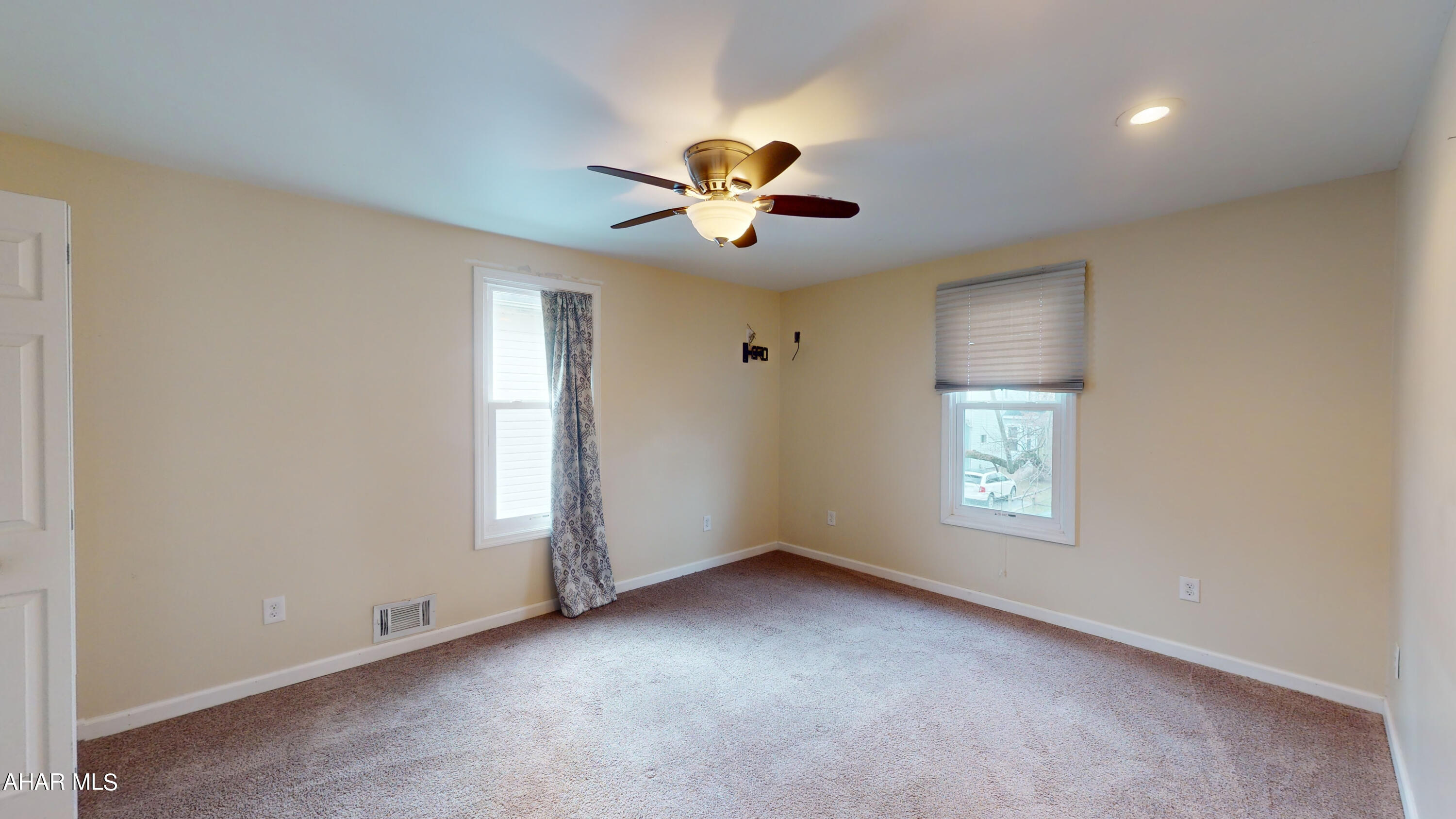 Hollidaysburg - Residential