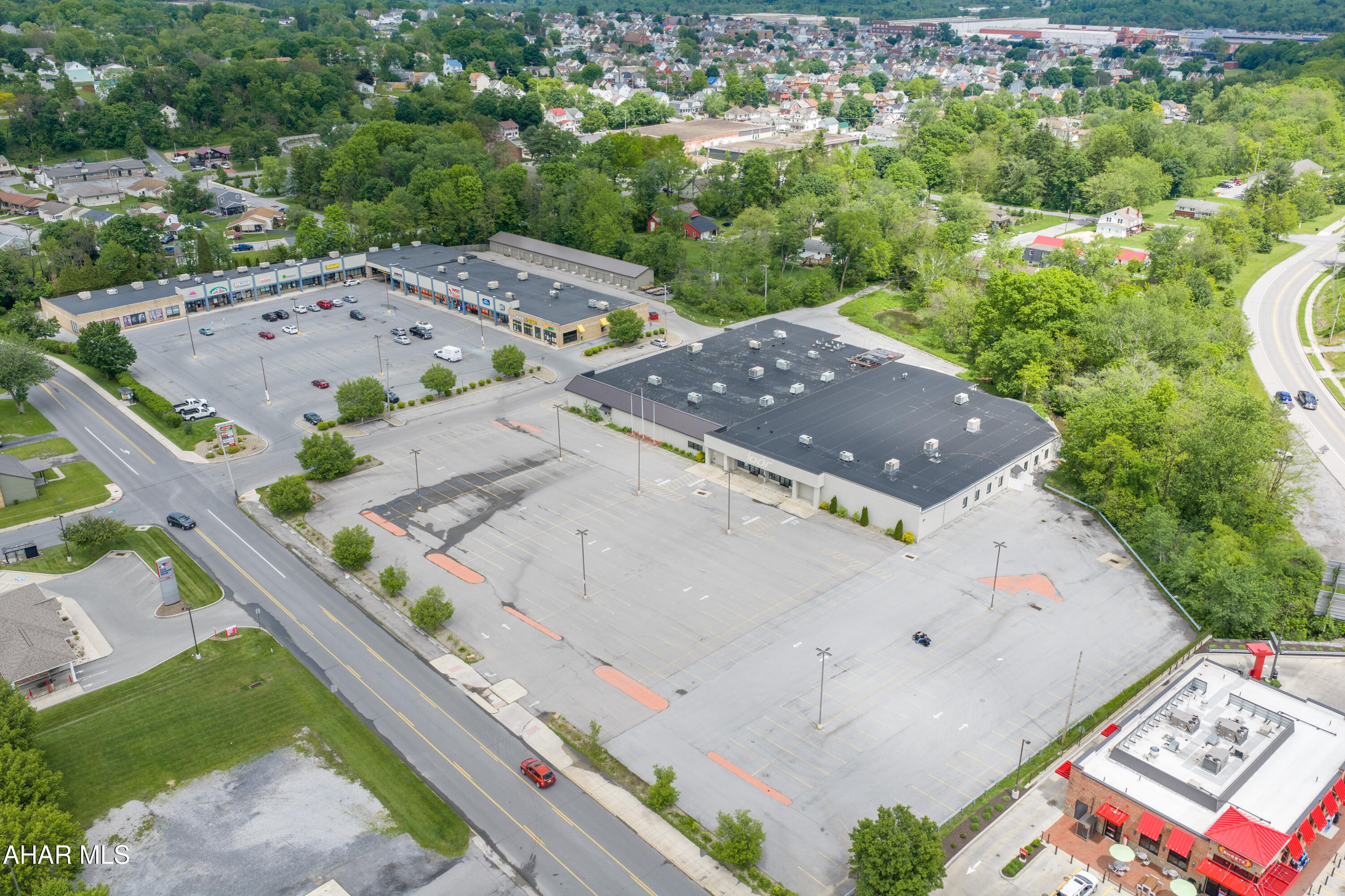 Wehnwood - Commercial Sale