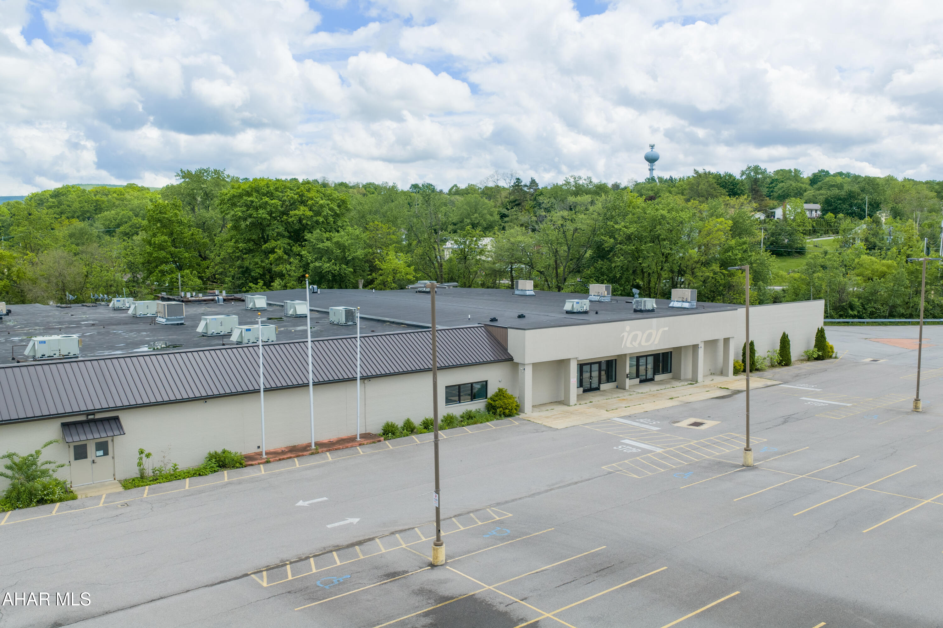 Wehnwood - Commercial Sale
