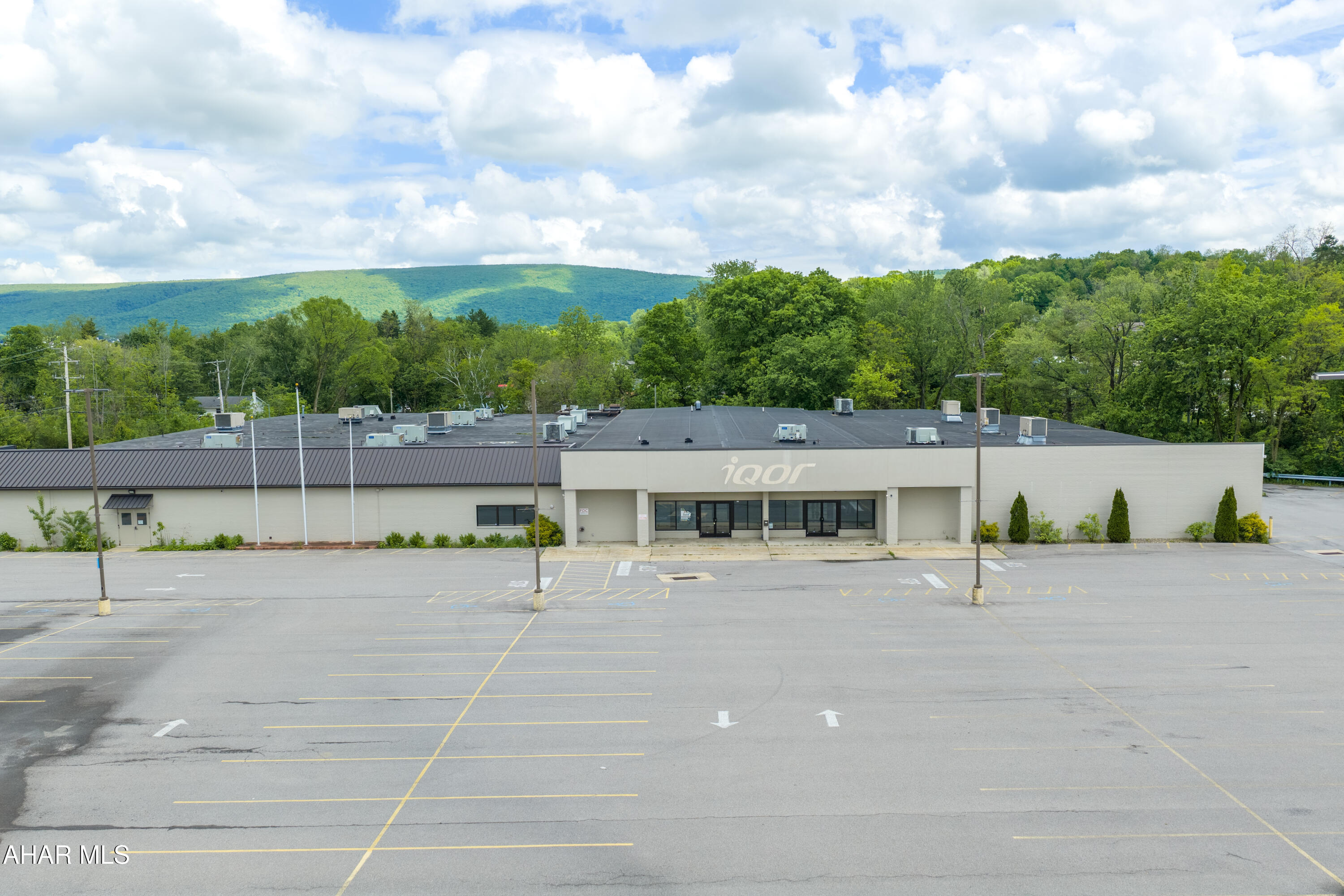 Wehnwood - Commercial Sale