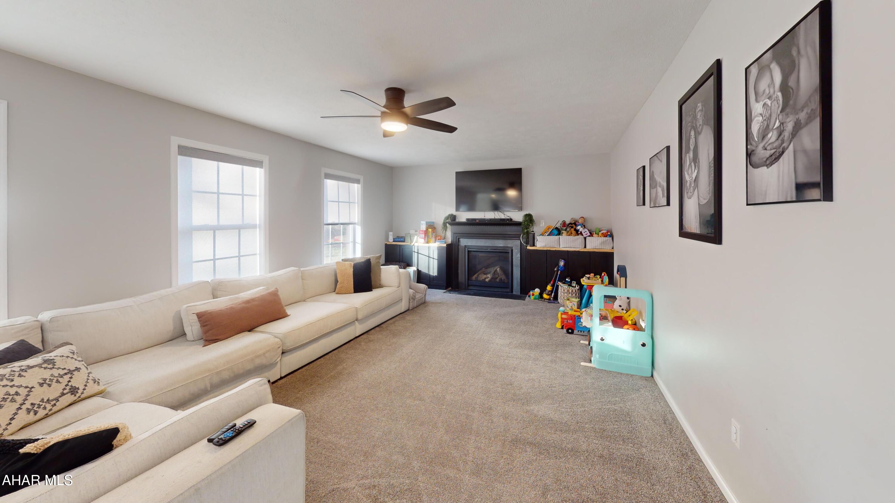 Rolling Hills - Residential