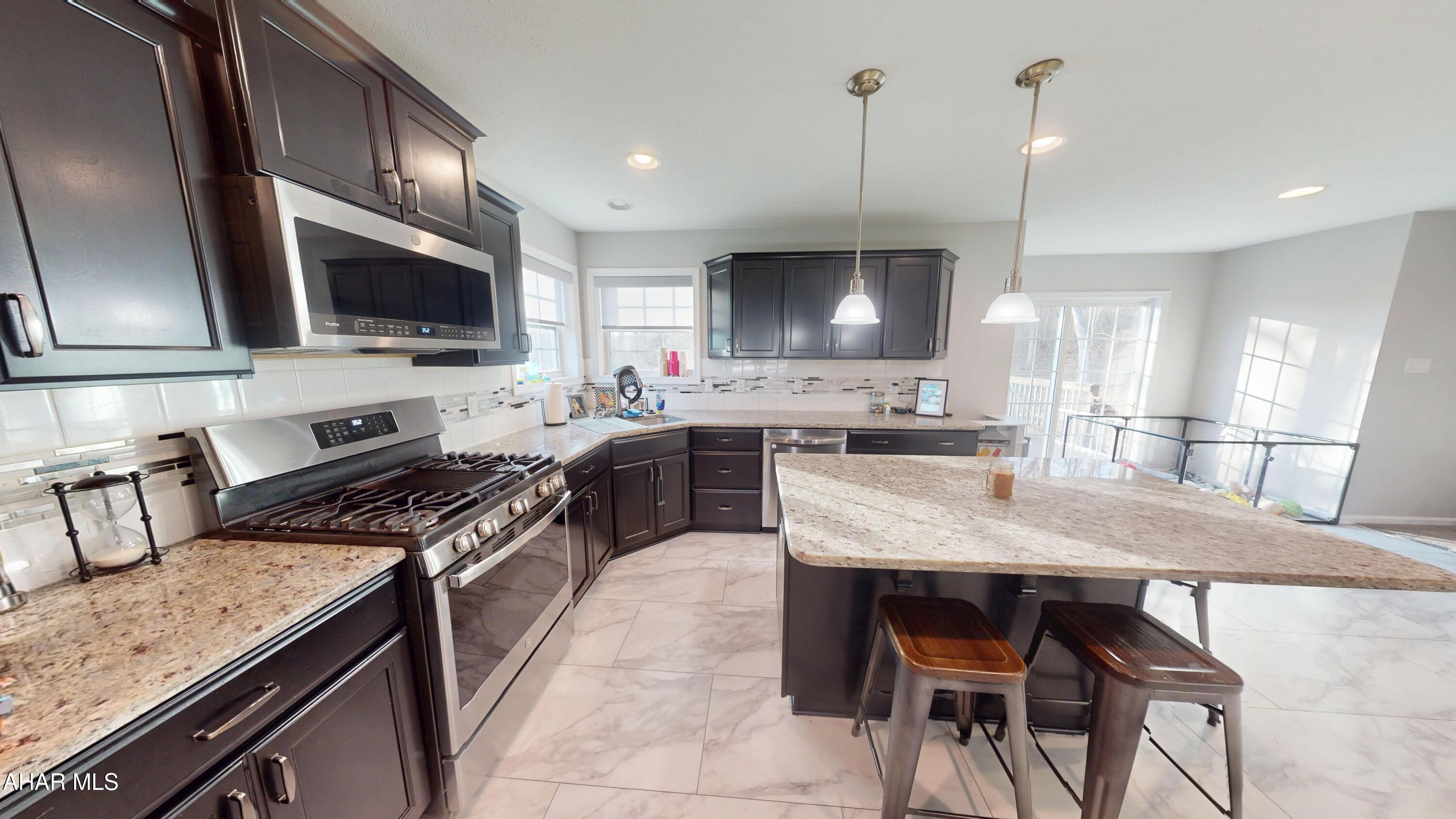 Rolling Hills - Residential