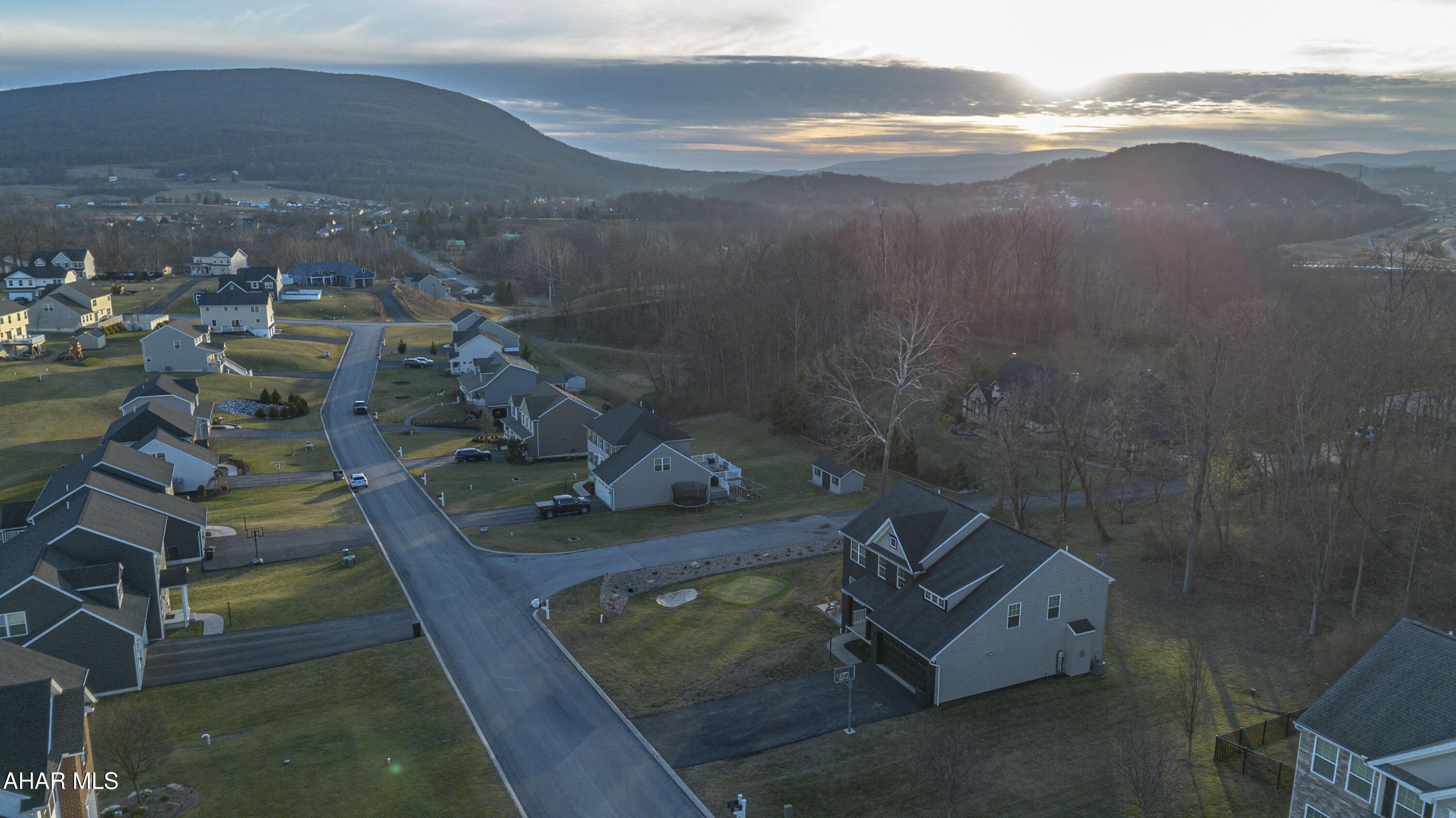 Rolling Hills - Residential