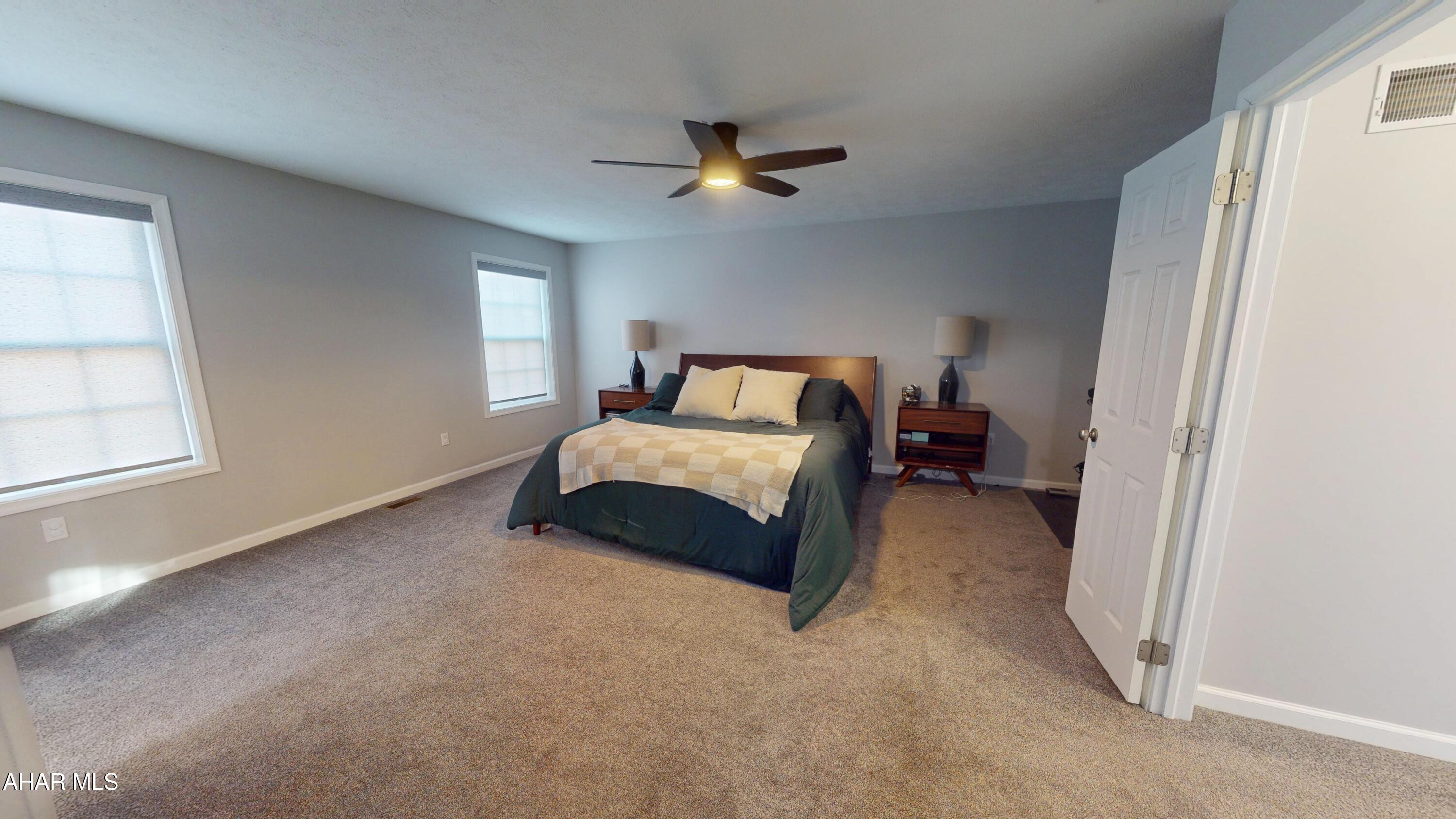 Rolling Hills - Residential