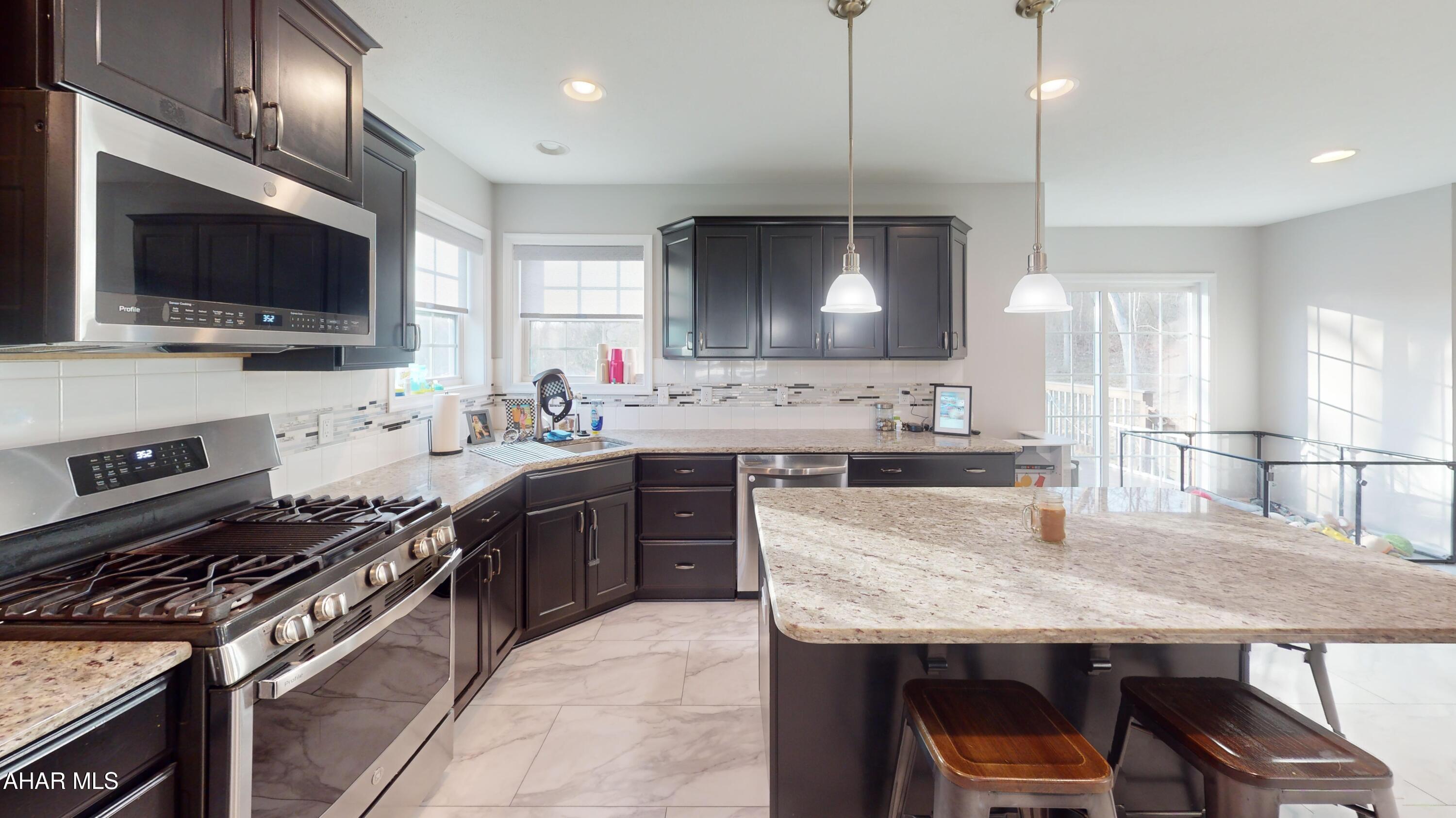 Rolling Hills - Residential