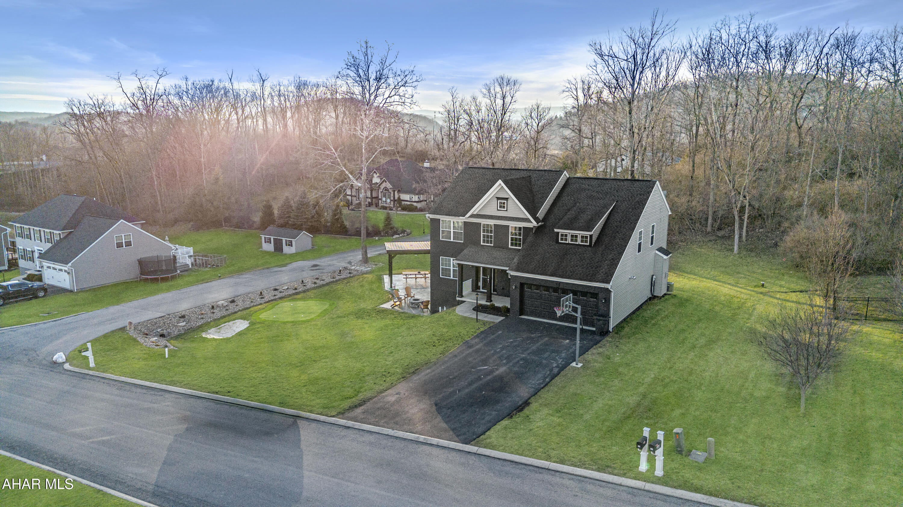 Rolling Hills - Residential