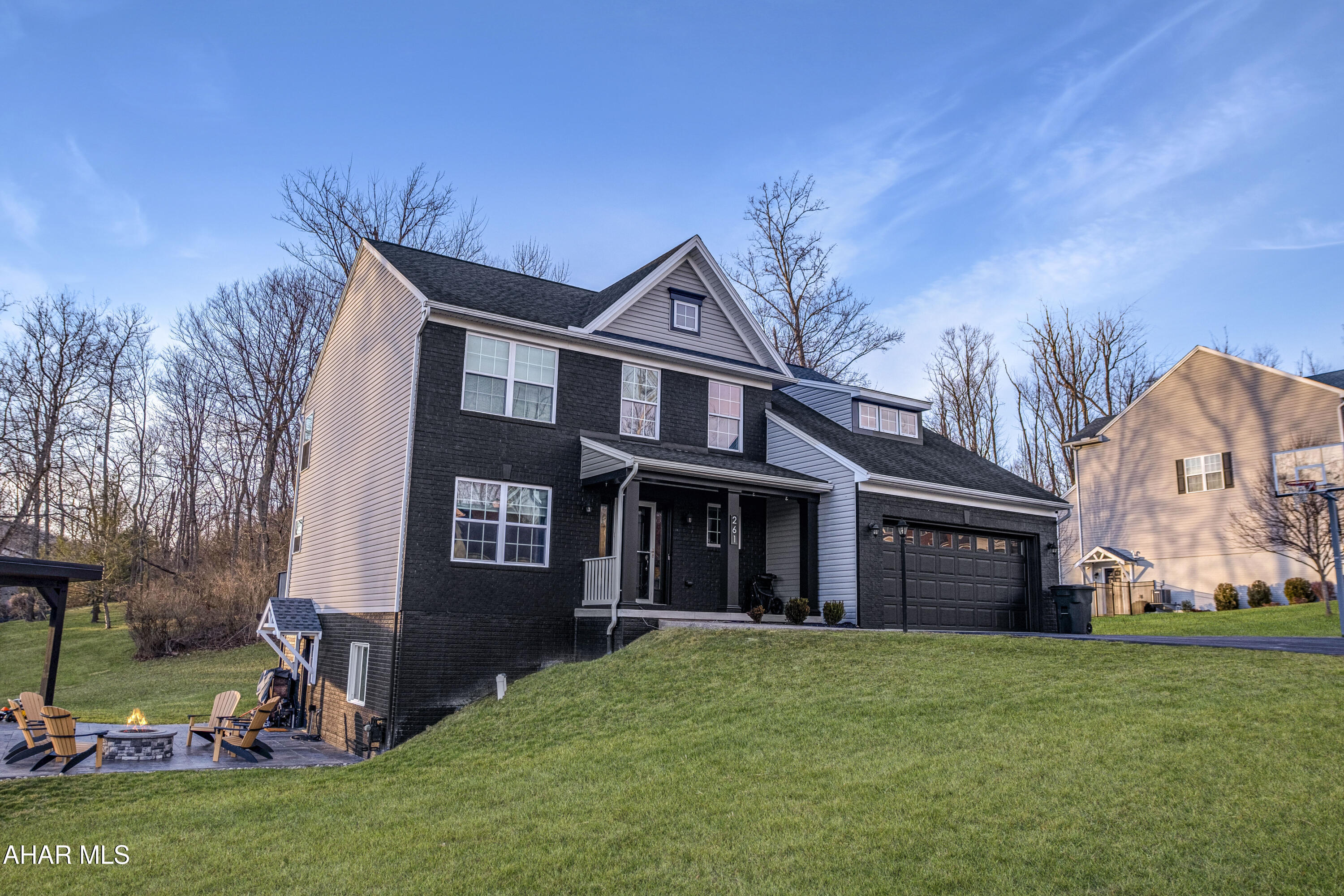 Rolling Hills - Residential