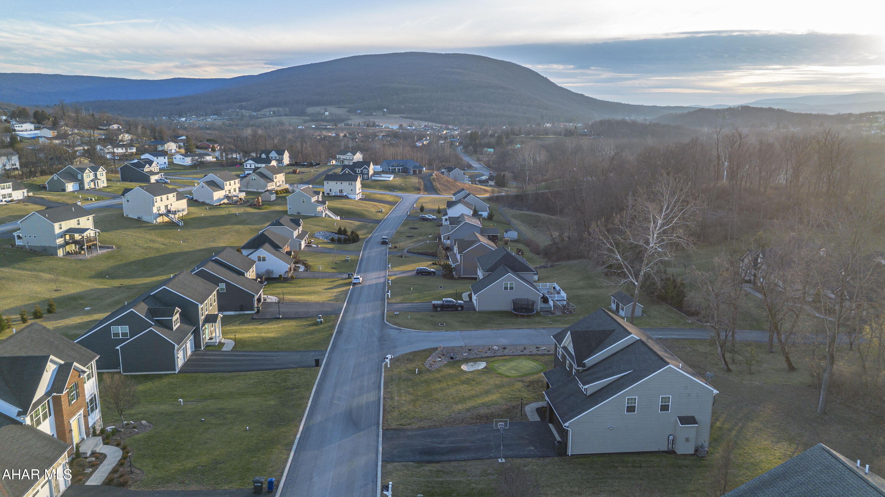 Rolling Hills - Residential