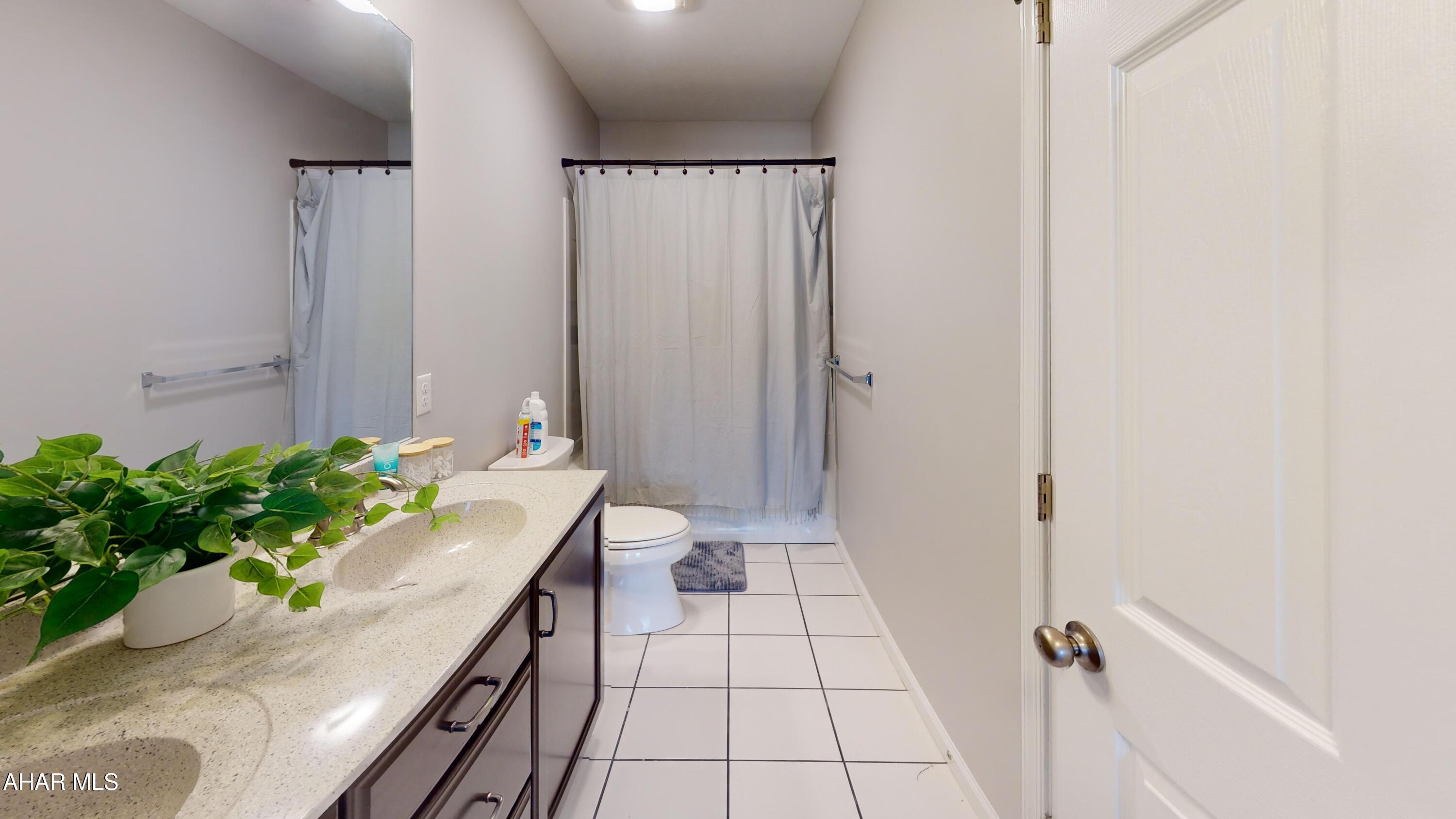 Rolling Hills - Residential