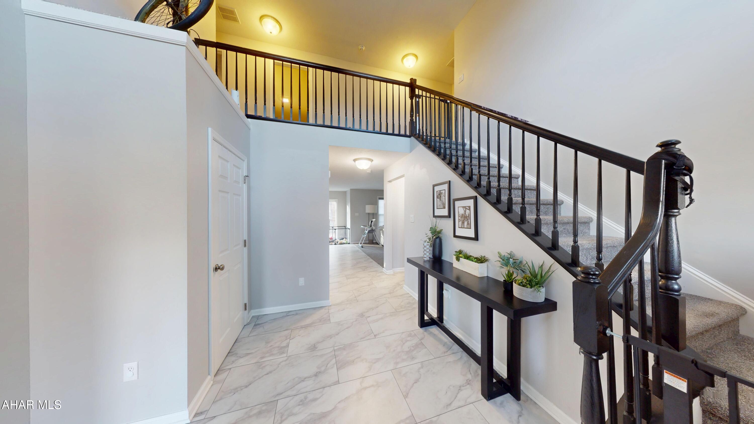 Rolling Hills - Residential