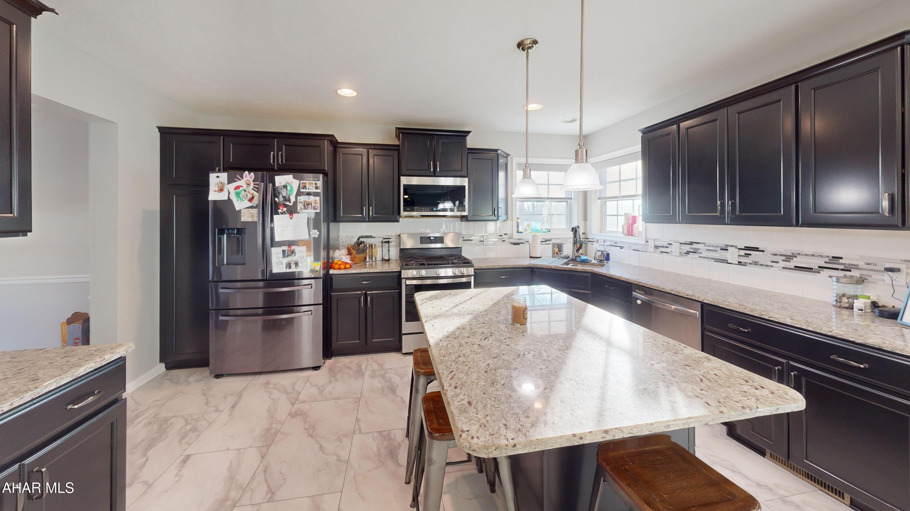 Rolling Hills - Residential