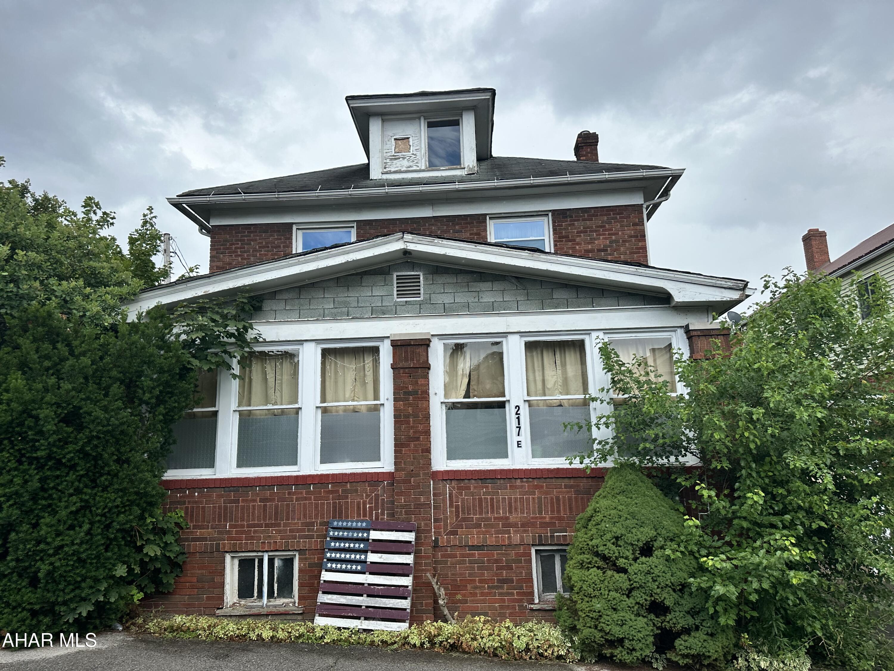 East End - Residential Income