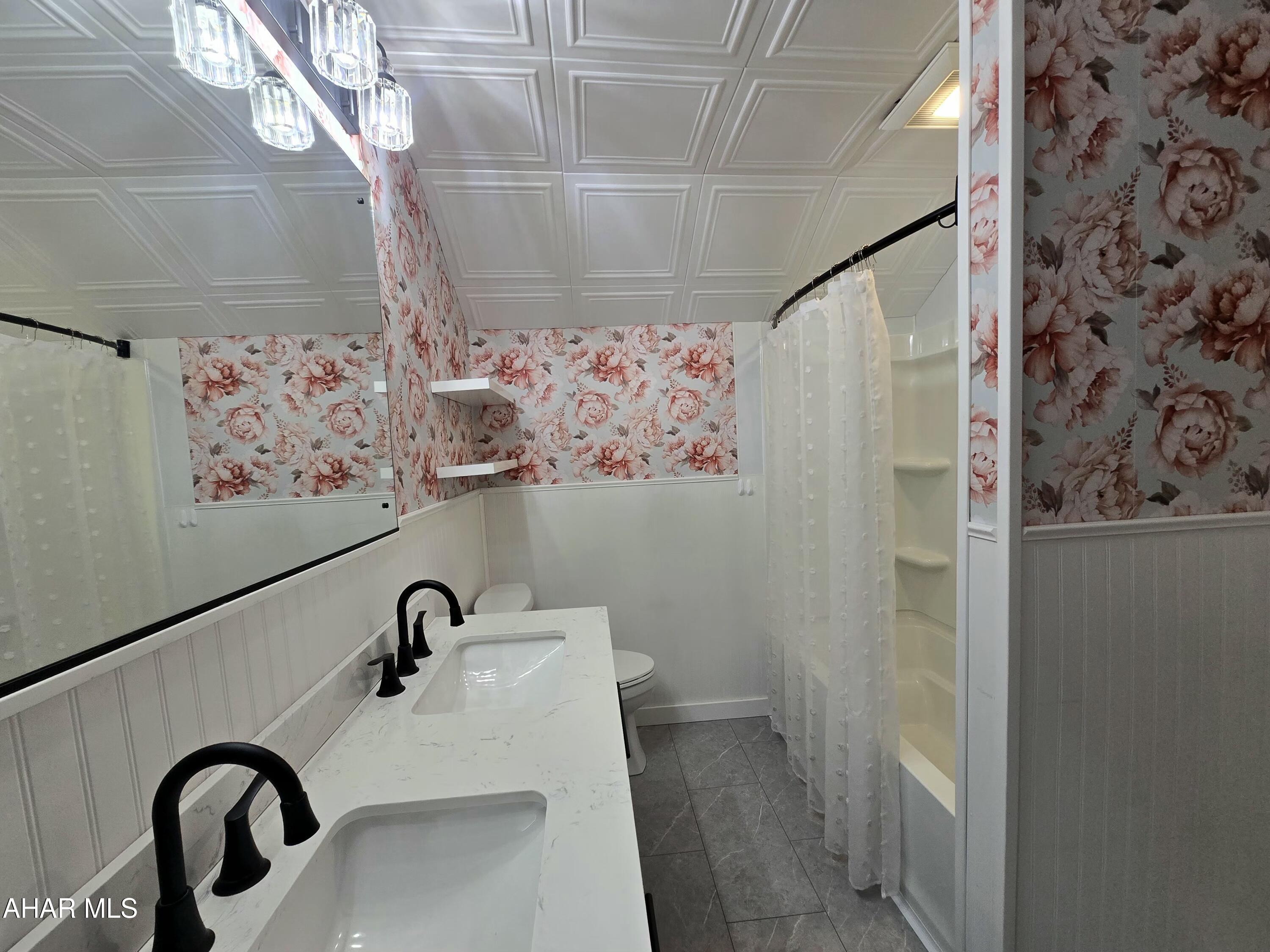 Llyswen - Residential