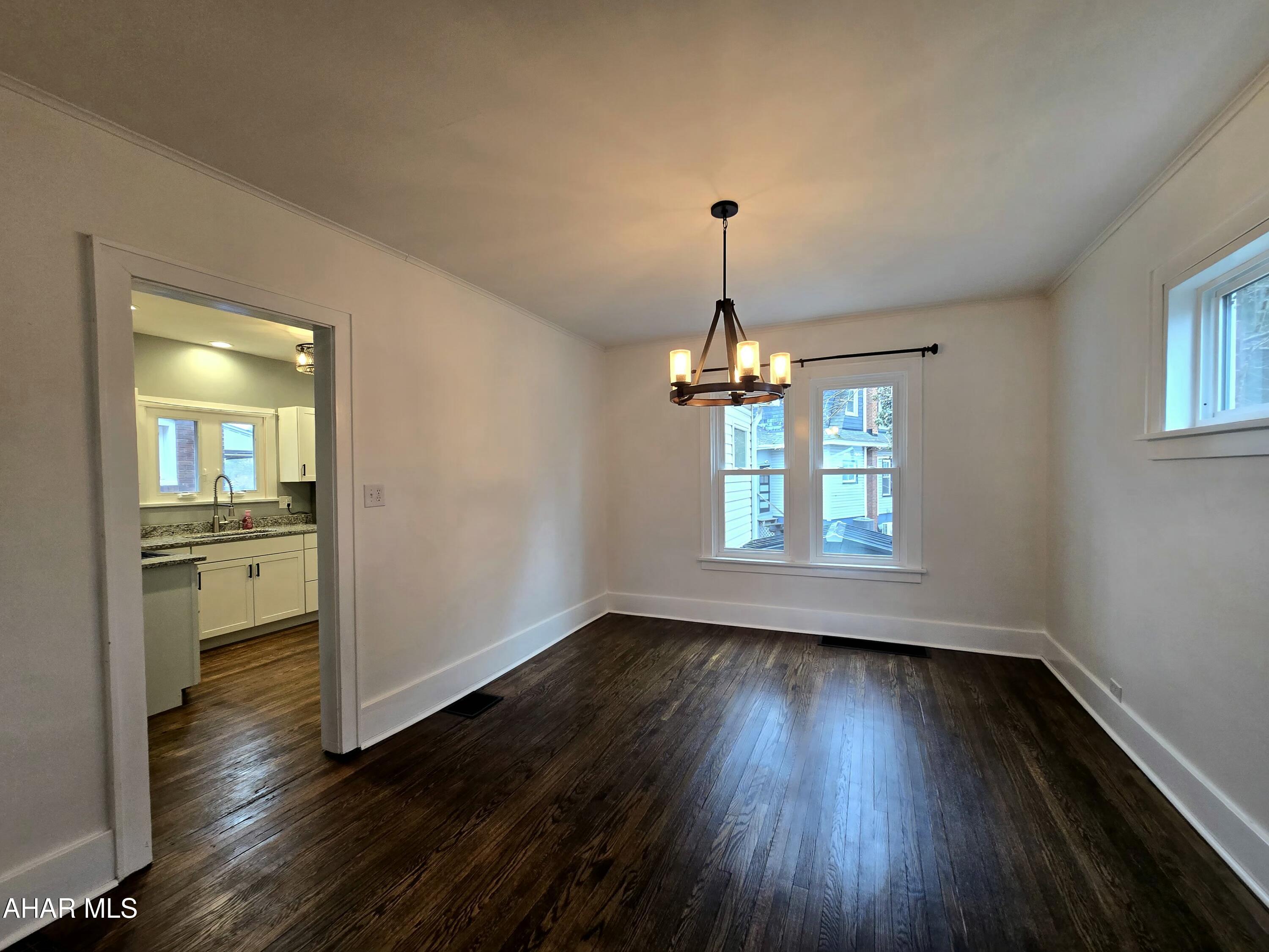 Llyswen - Residential