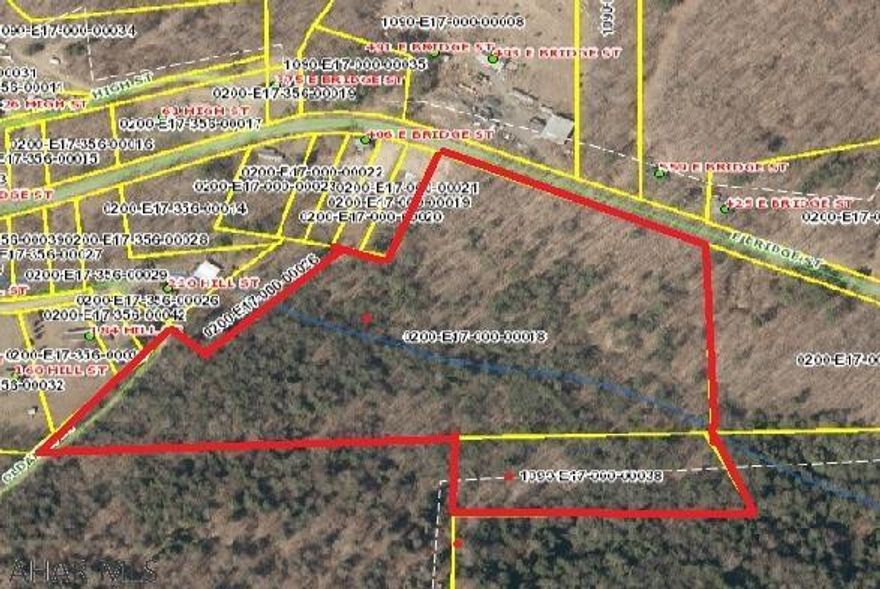 17 beautiful wooded acres to build your dream home on or have for hunting ground would be great for the get a way camp. There is some timber value buyer to verify the amount.