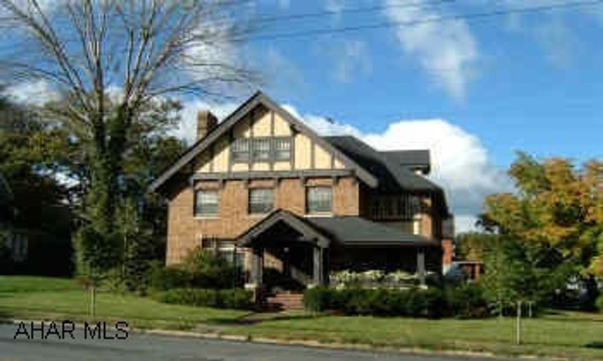 Spacious older home with many unique features.  Owner/seller is a licensed real estate agent. Beautiful 2.5 story  home in downtown Hollidaysburg.  Finely crafted woodwork throughout 1st floor.  Master suite with 3 rooms and full bath plus additional two bedrooms and full bath on 2nd floor.  Three  rooms and full bath on 3rd floor.  Owner/seller is a real estate agent.