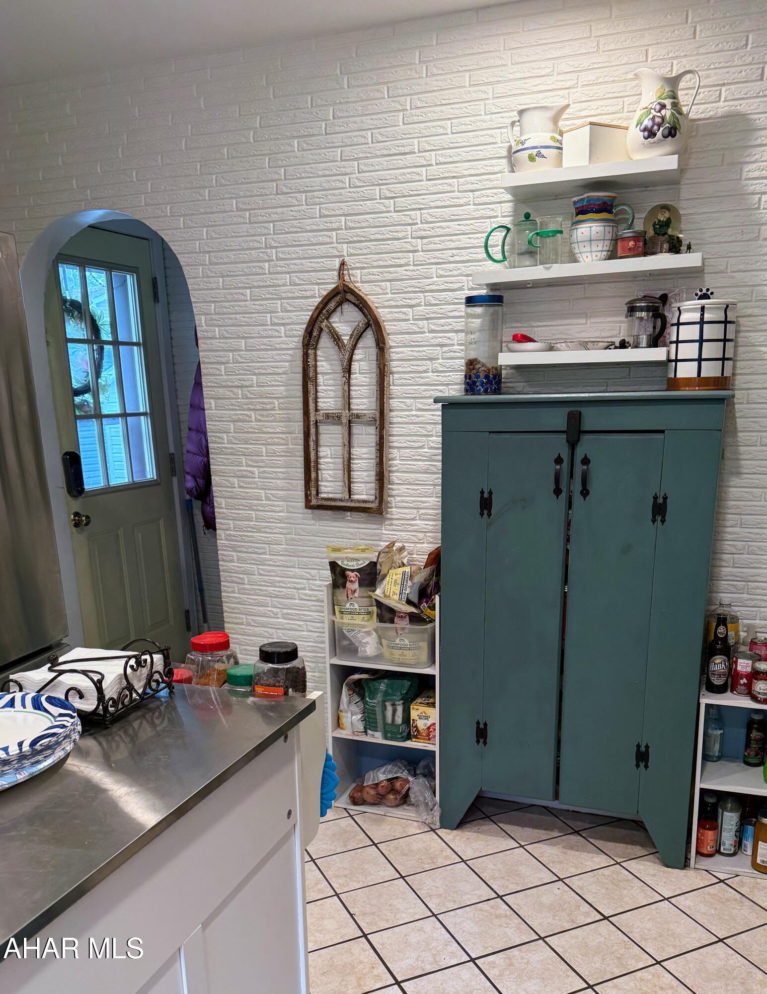 Llyswen - Residential