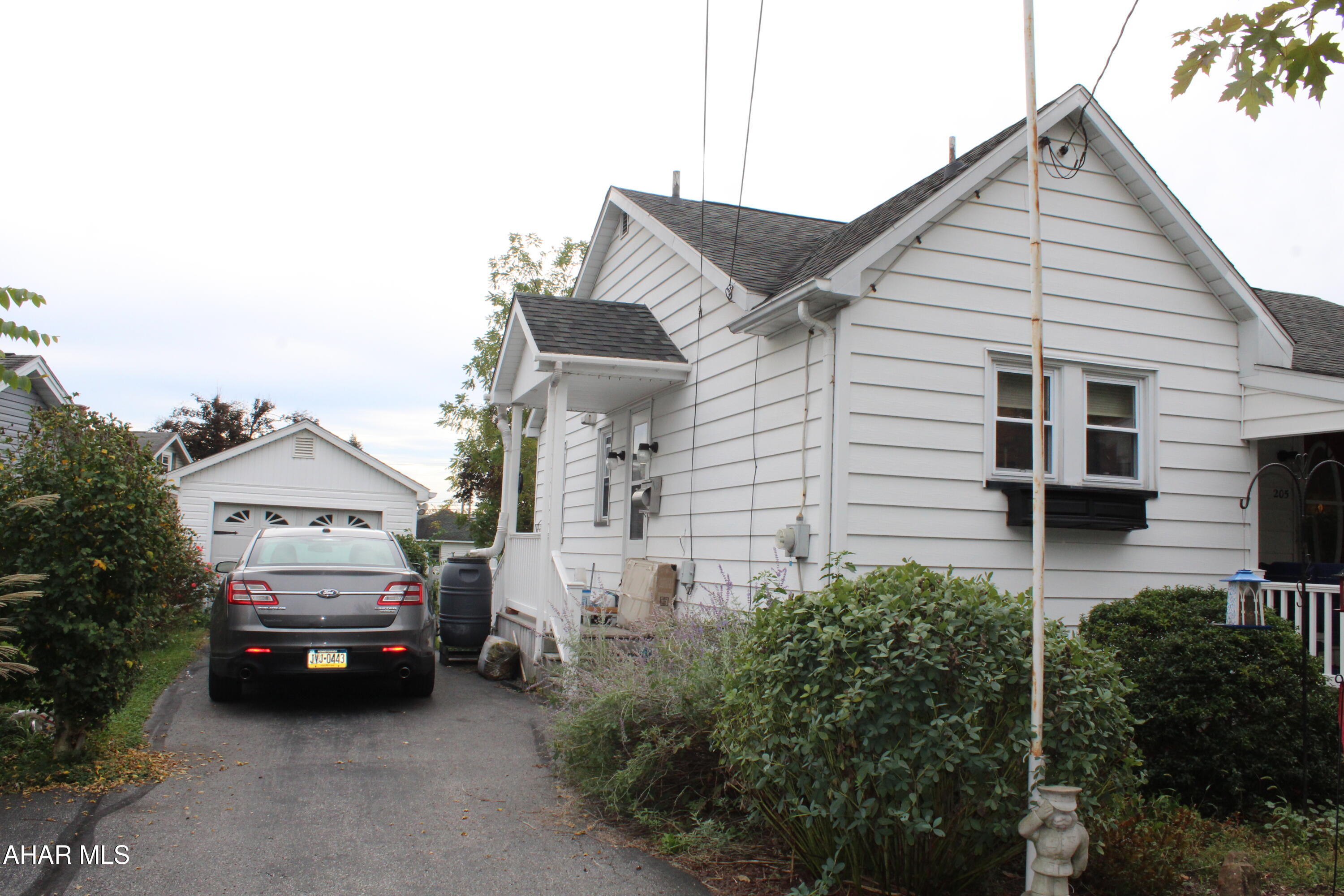 Llyswen - Residential