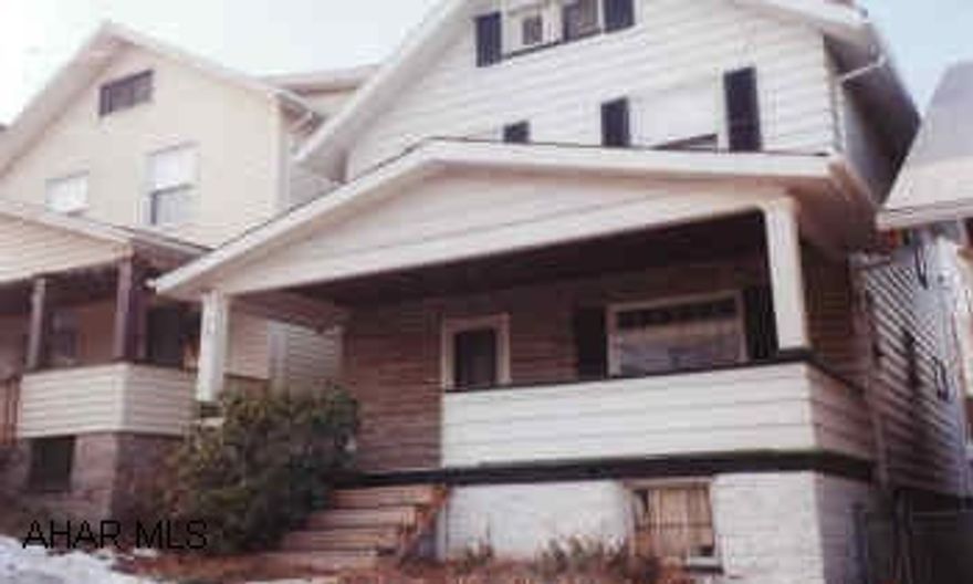 FAIRVIEW AREA NEAR KEITH. FIREPLACE, PAVILION, 3 BEDROOM, 1.5 BATH. FAIRVIEW AREA NEAR KEITH JR. HIGH. 3 BEDROOM, 1.5 BATH, FIREPLACE & WOODSTOVE. AS IS. CALL DARLA FOR APPT. 696-1227 OR 946-4343 X131.  ALL OFFERS FOR THIS PROPERTY MUST BE PLACED THROUGH WWW.EBAY.COM.REO