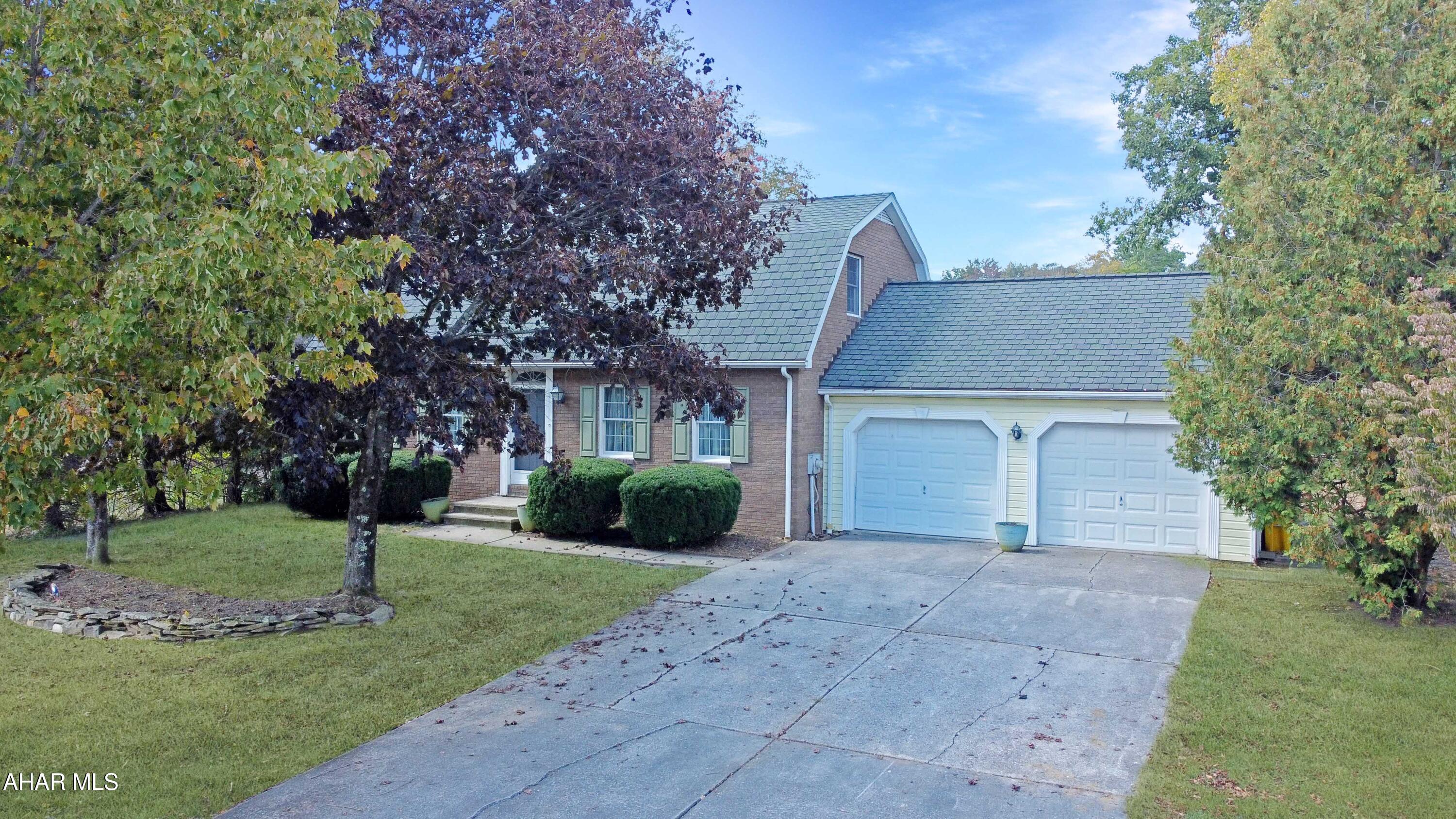 Crestwood - Residential