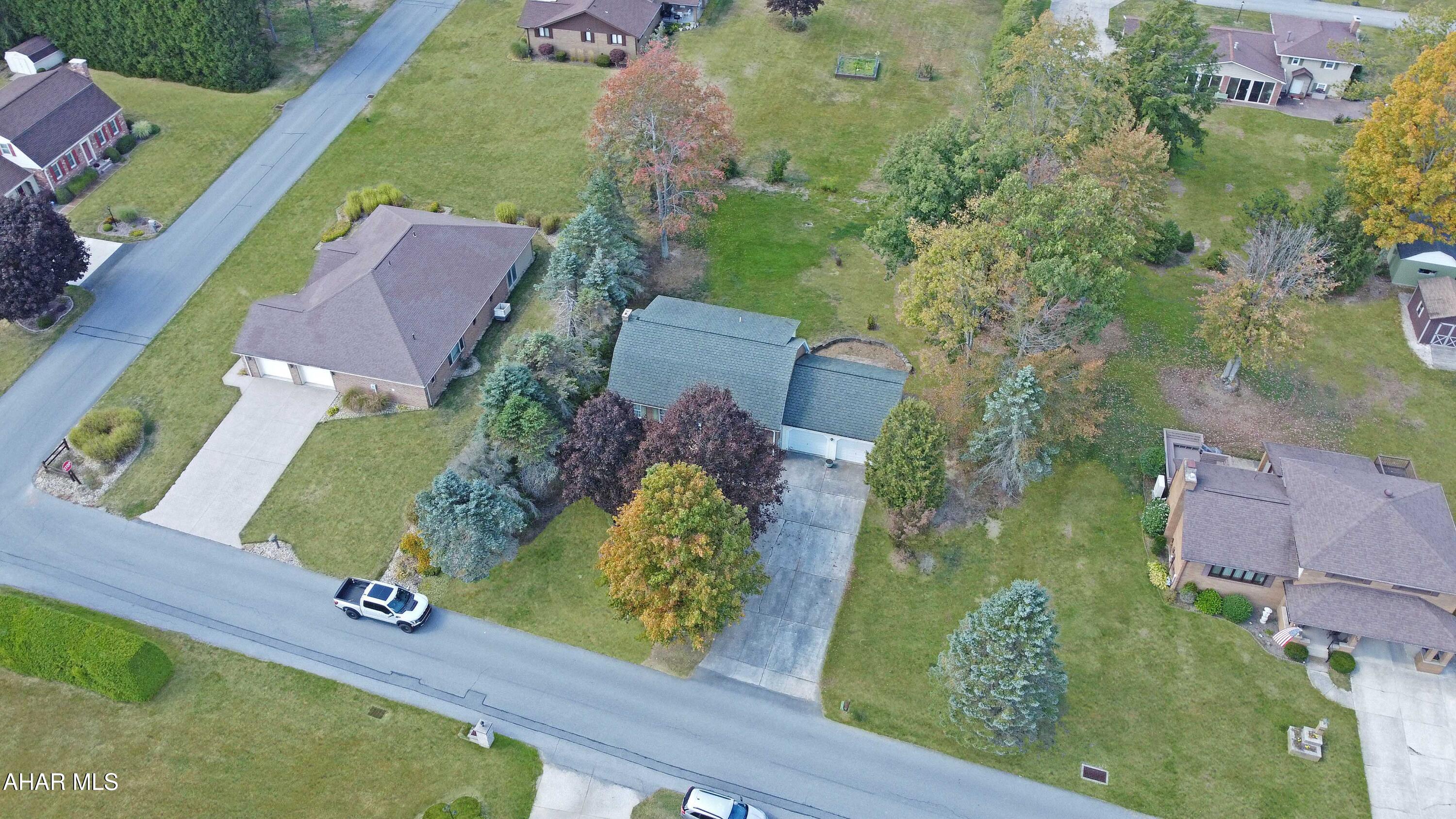 Crestwood - Residential