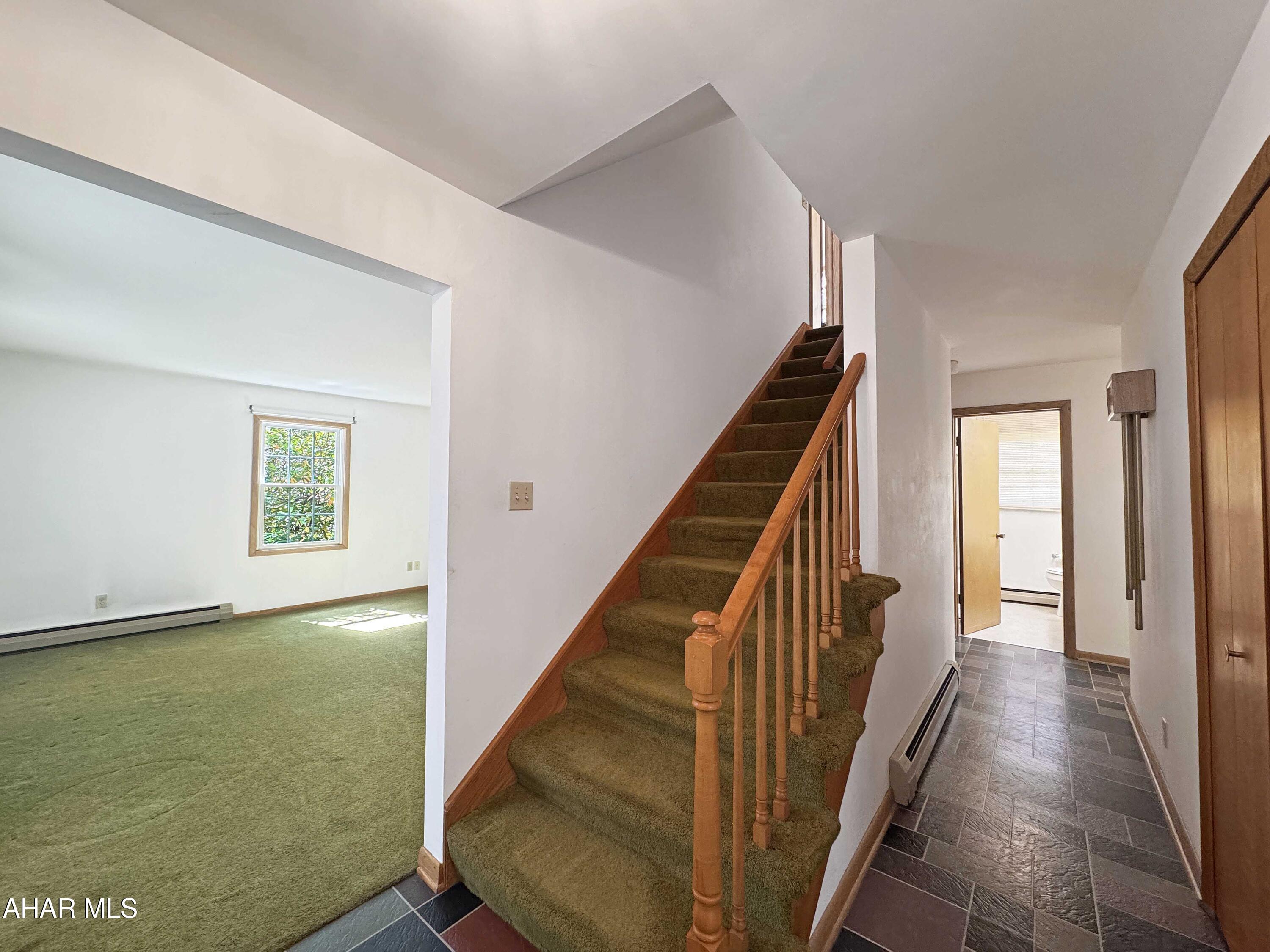 Crestwood - Residential