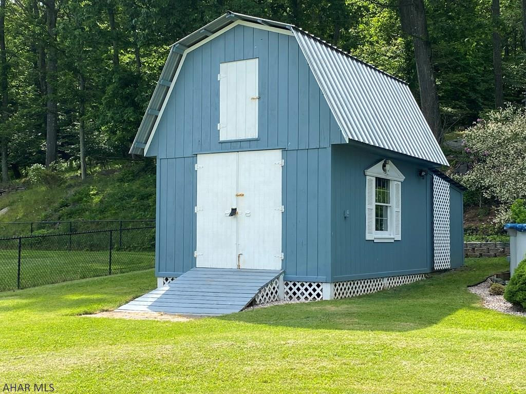 Sinking Valley - Residential