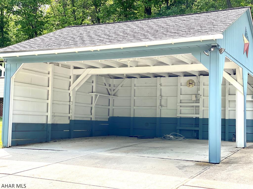 Sinking Valley - Residential