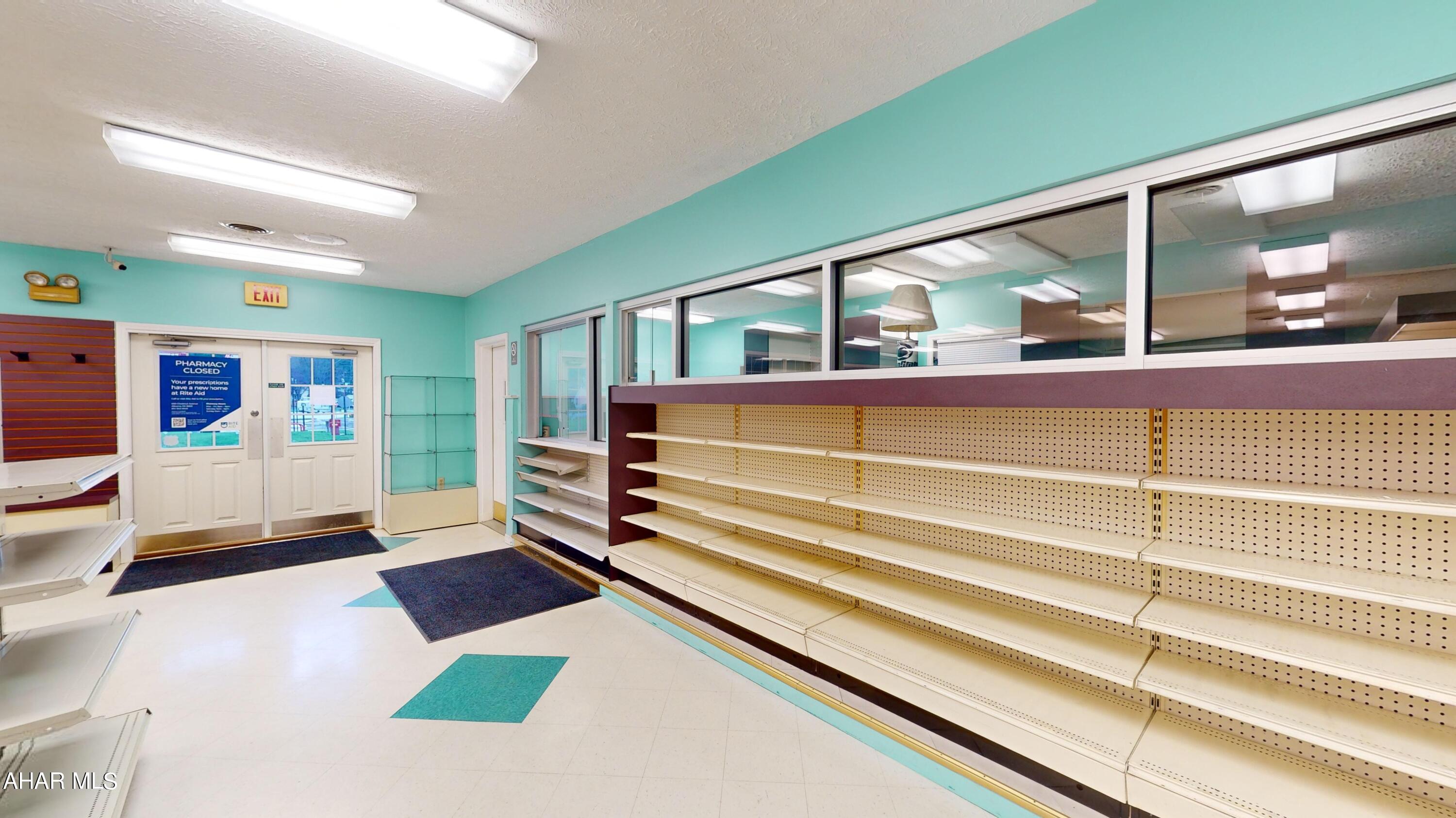 Greenwood - Commercial Sale