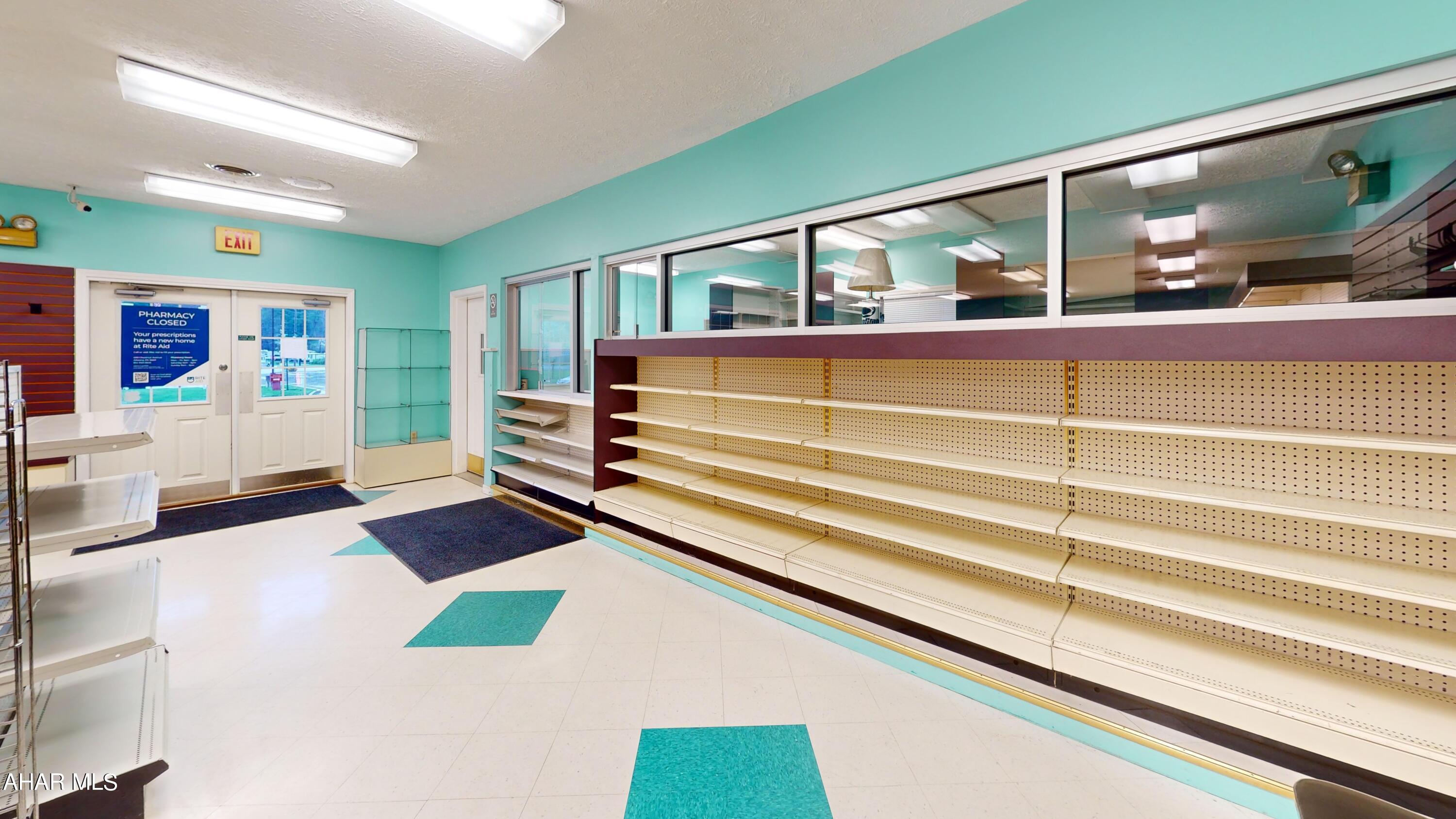 Greenwood - Commercial Sale