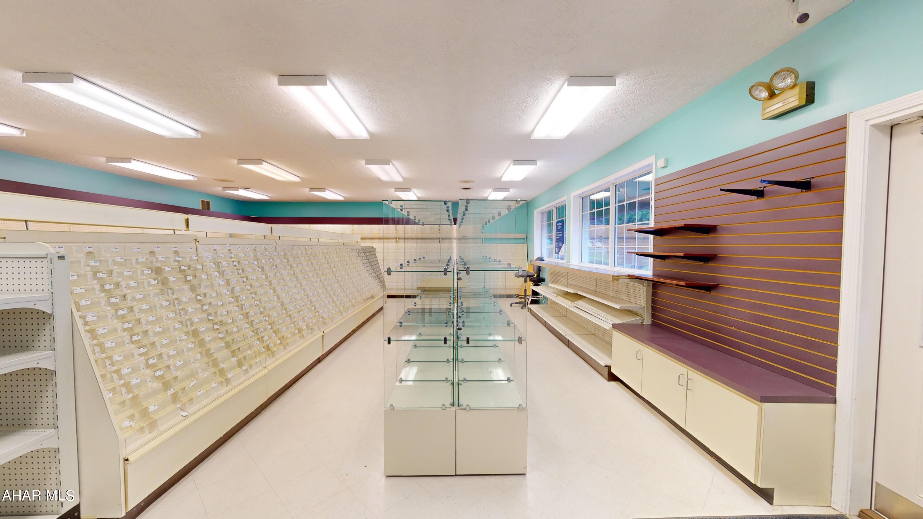 Greenwood - Commercial Sale