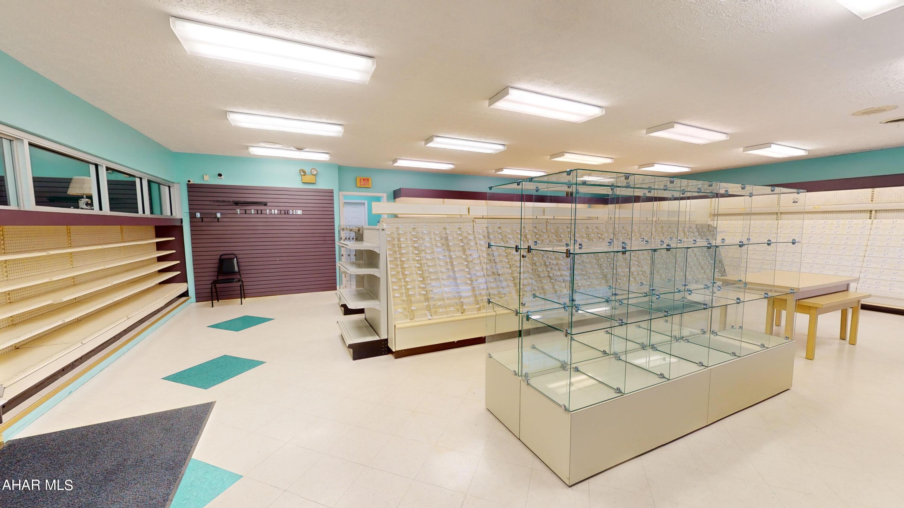 Greenwood - Commercial Sale