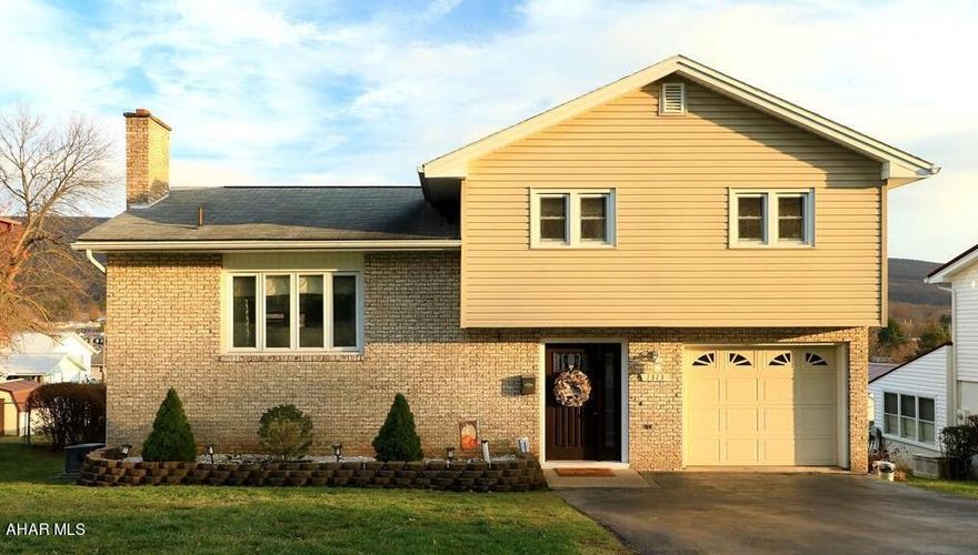 FOR COMP PURPOSES ONLY.