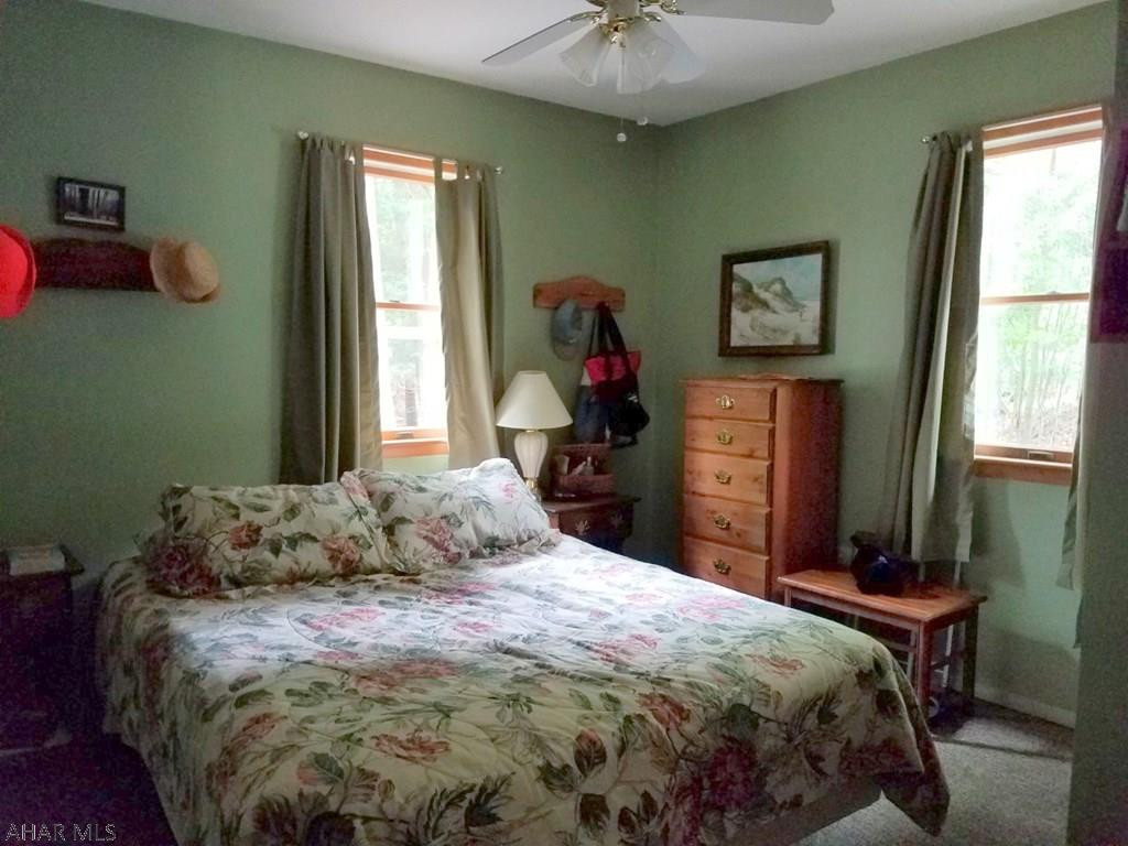 Glendale Yearound - Residential