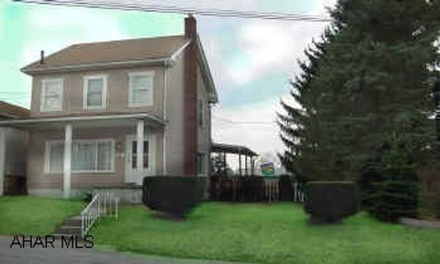 COZY 2 1/2 STORY WITH KITCHEN + BATH UPDATES, ON A LARGE LOT WITH A SEMI-SECLUDED YARD AND 1 CAR GARAGE. UPDATED PLUMBING! EAST END! EXCEPTIONAL AREA TO LIVE. THIS COMFORTABLE 2 BR HOME HAS AN UPDATED OAK KITCHEN, UPDATED BATH. IT IS SITUATED ON A SOMEWHAT SECLUDED, FENCED LOT AND HAS A GARAGE. IT'S HARD TO GET INTO THIS NEIGHBORHOOD IN THE $60'S ANYMORE! HERE IS YOUR CHANCE-HOME WARRANTY! CALL MIKE MANGIA 932-8888.