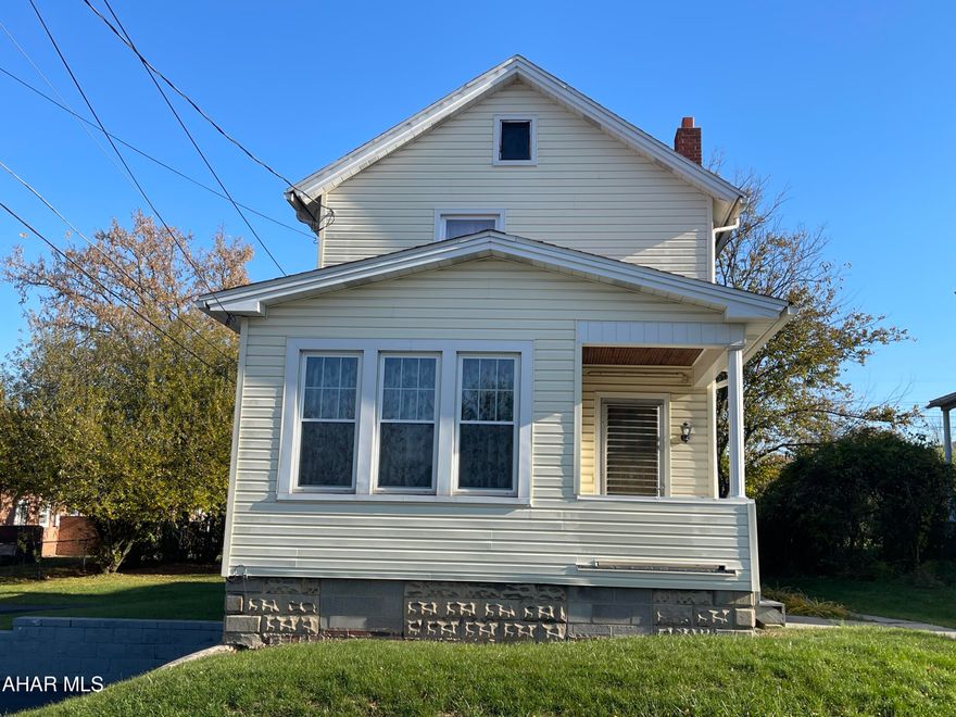 Great starter home - or perfect rental to add to your portfolio! This home offers 2 bedroom, 1 bath, spacious kitchen - all appliances stay * including washer and dryer. Also, offers a large attic for storage. Situated on large level lot.
