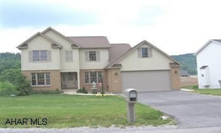 METZ BUILT. LARGE FAMILY HOME ON NICE LOT. MANY AMMENITIES FOR EXTRA COMFORT. METZ BUILT. LARGE FAMILY HOME ON NICE LOT. MANY AMMENITIES FOR EXTRA COMFORT INCLUDING INTERCOM, CENTRAL VAC, STEAM BATH AND MORE.