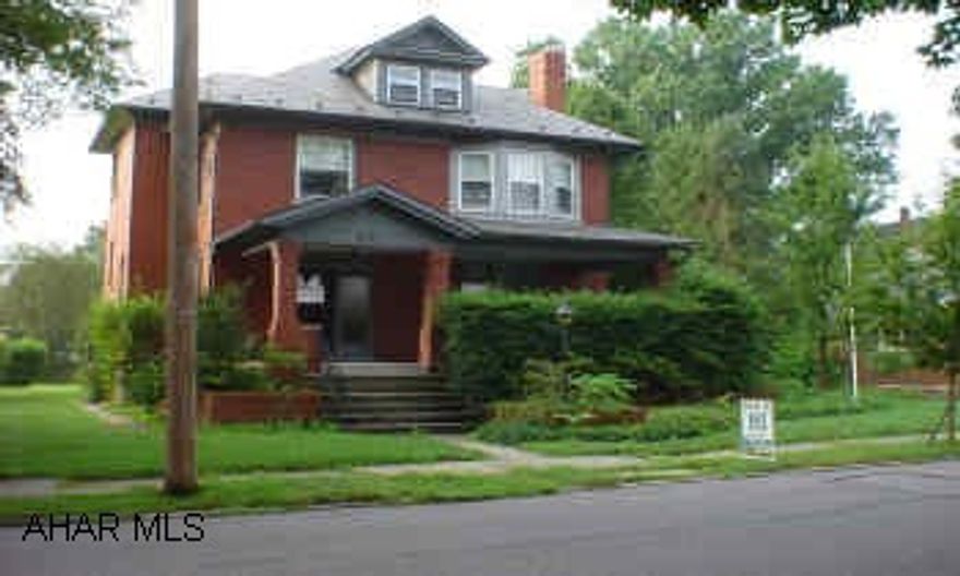 A MUCH ADMIRED HOLLIDAYSBURG BOROUGH BRICK HOME IN FABULOUS LOCATION. A MUCH ADMIRED HOLLIDAYSBURG BOROUGH BRICK HOME IN FABULOUS LOCATION.