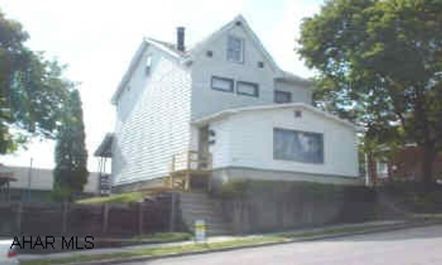 3 BR with large lot + detached 2.5 car garage with 2nd fl for storage + 25x120 lot is includedin teh sale. New water line from the street. 3 BR with large lot + detached 2.5 car garage with 2nd fl for storage + 25x120 lot is includedin teh sale. New water line from the street.