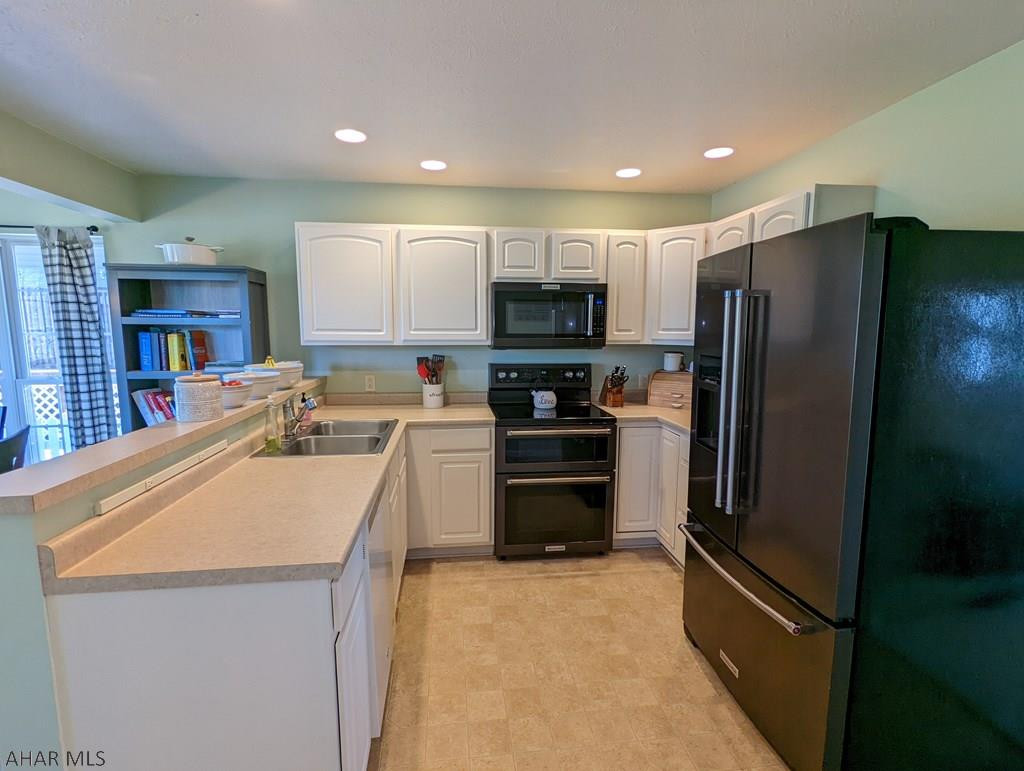 Holiday Hills - Residential