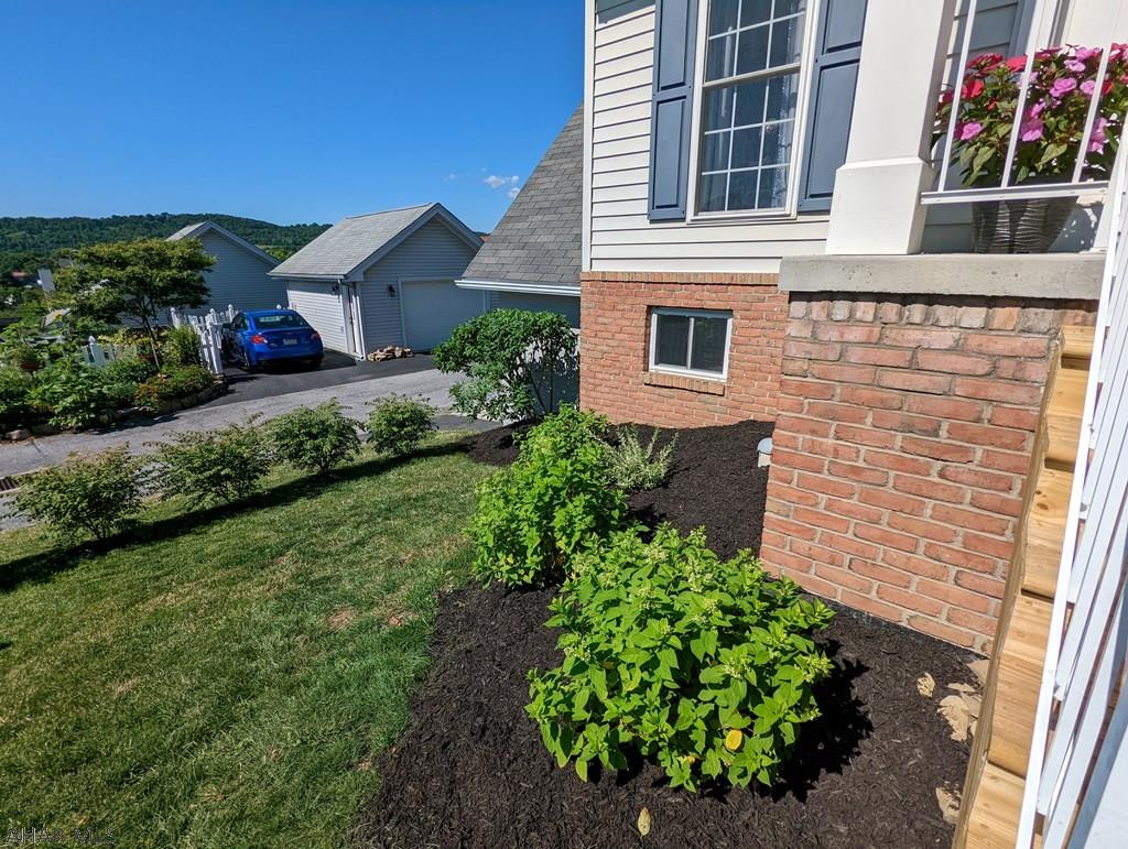 Holiday Hills - Residential